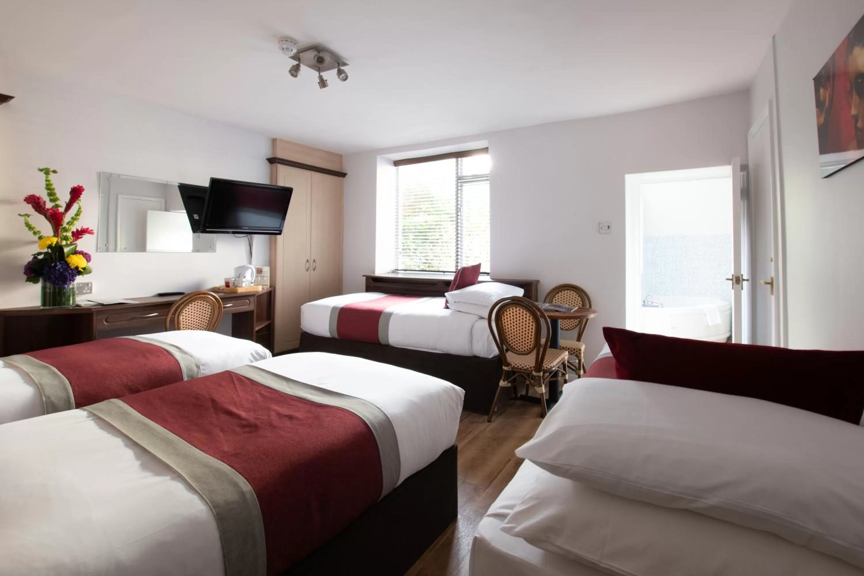 Patio, Bed in New Steine Hotel - B&B