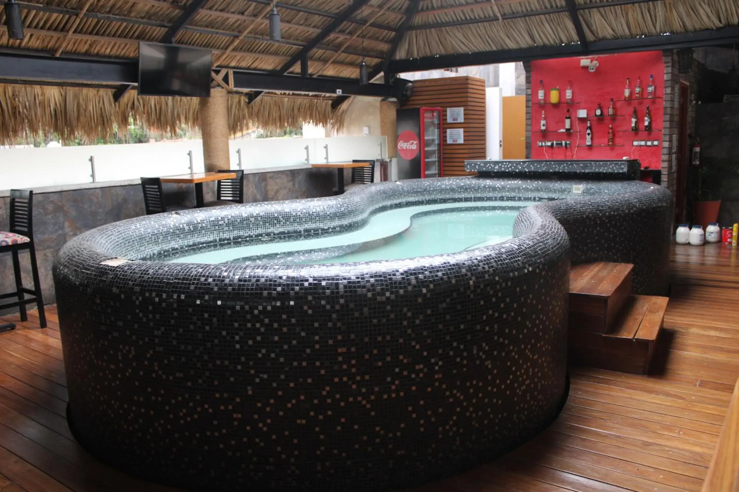 Hot Tub, Swimming Pool in Nequi Hotel Boutique