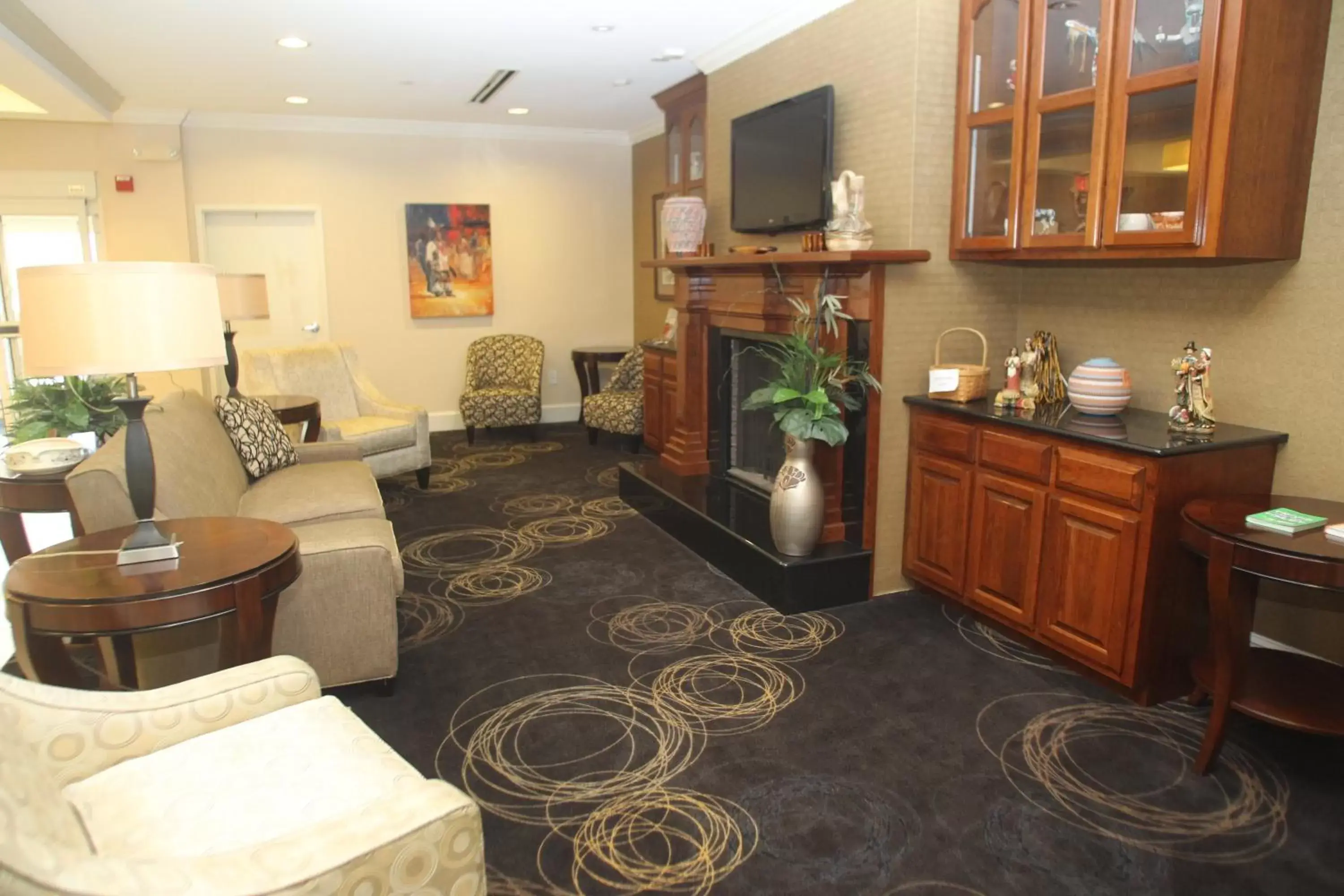 Lobby or reception, Seating Area in Holiday Inn Express Pembroke, an IHG Hotel