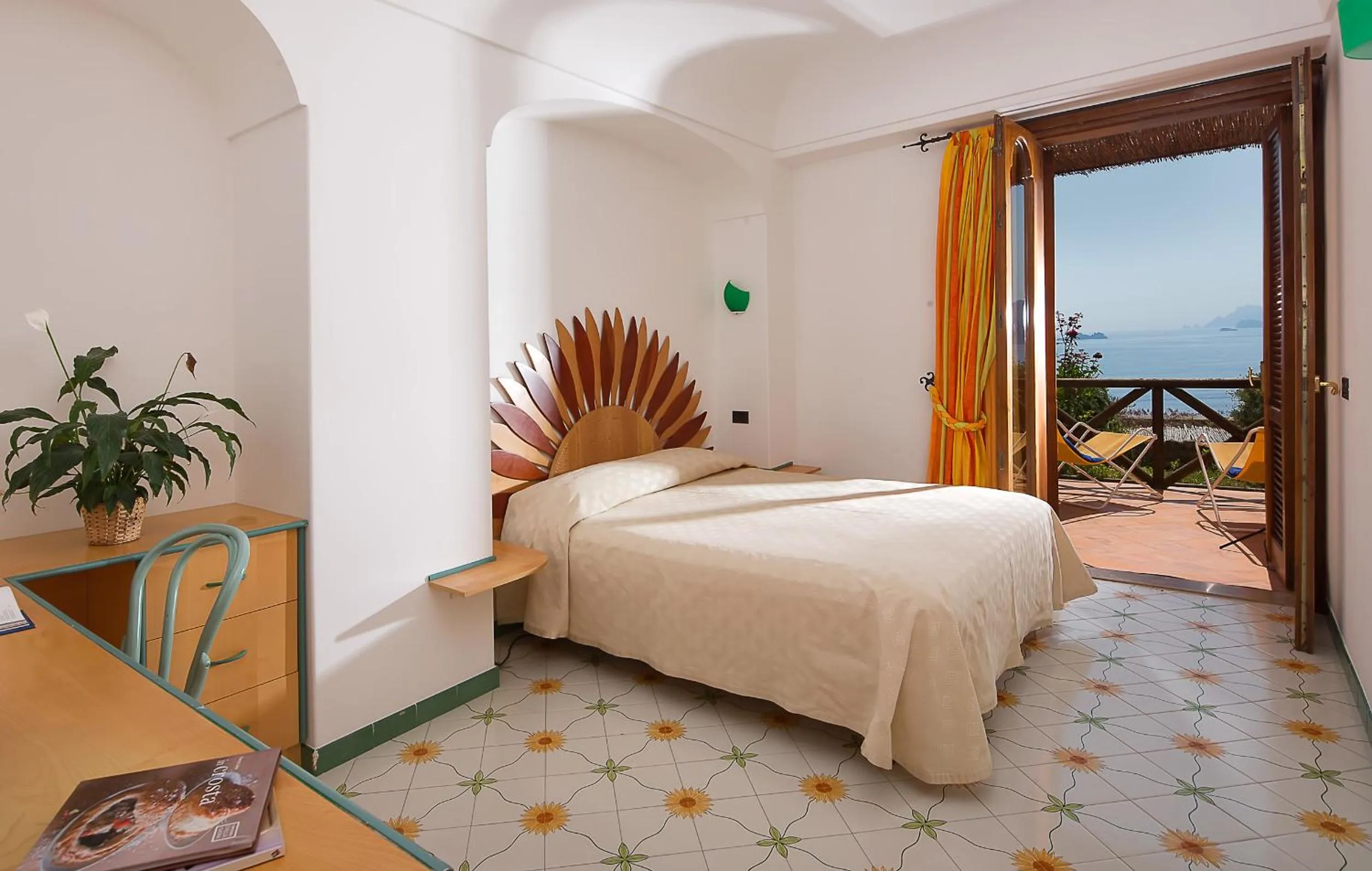 Bedroom, Bed in Tramonto d'Oro