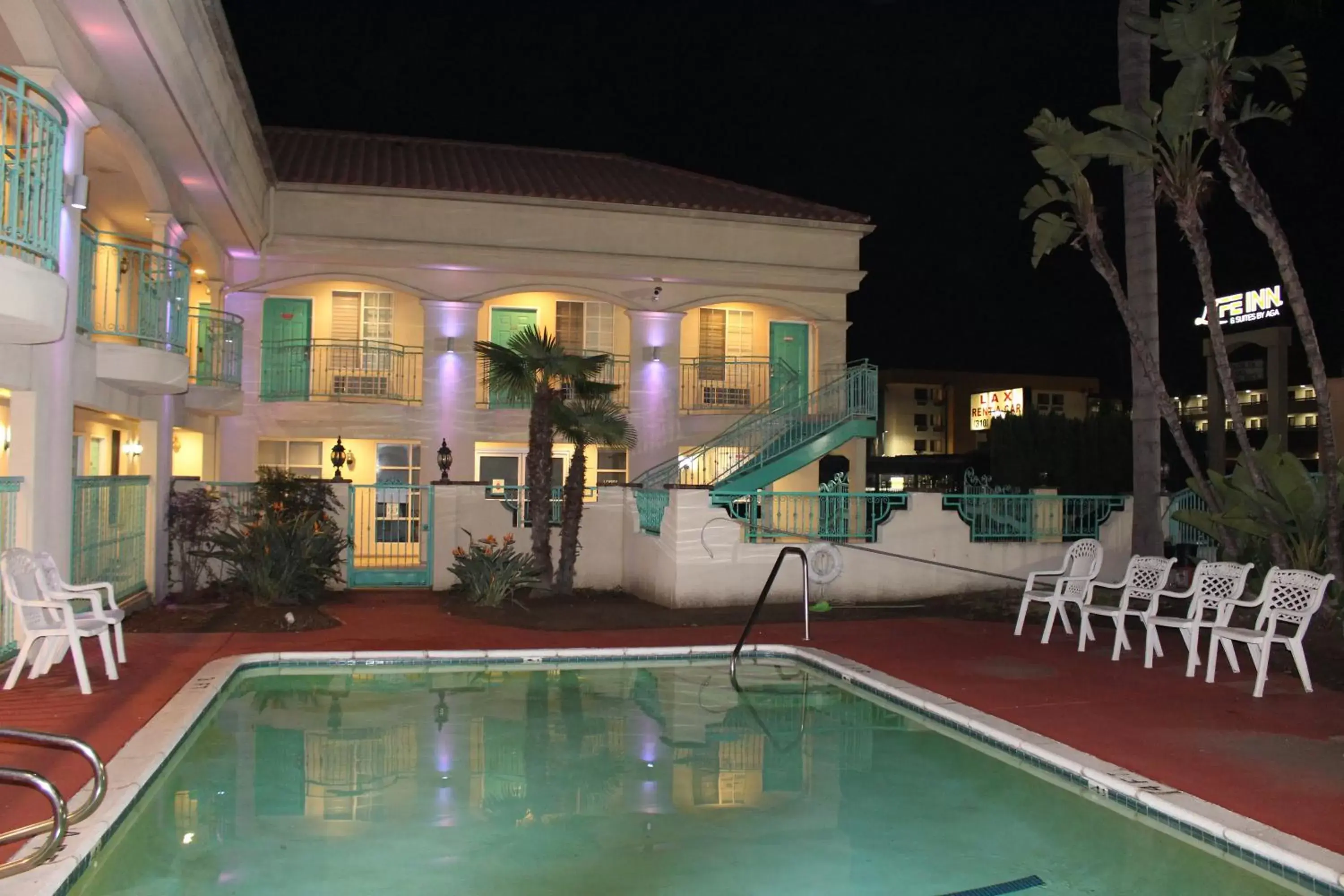 Property building, Swimming Pool in LYFE INN & SUITES by AGA - LAX Airport
