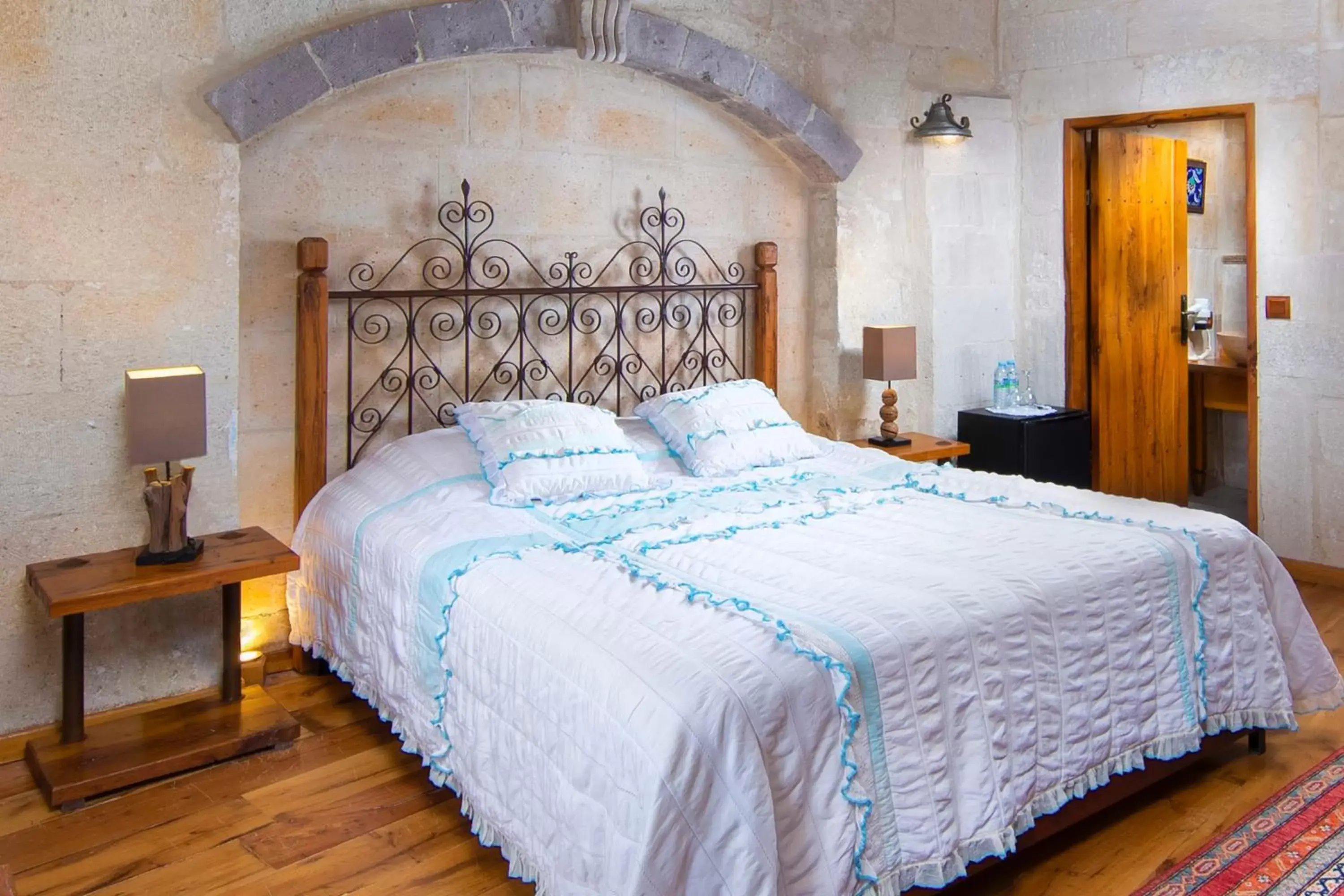 Double Room in Terra Cave Hotel Double Room in Terra Cave Hotel