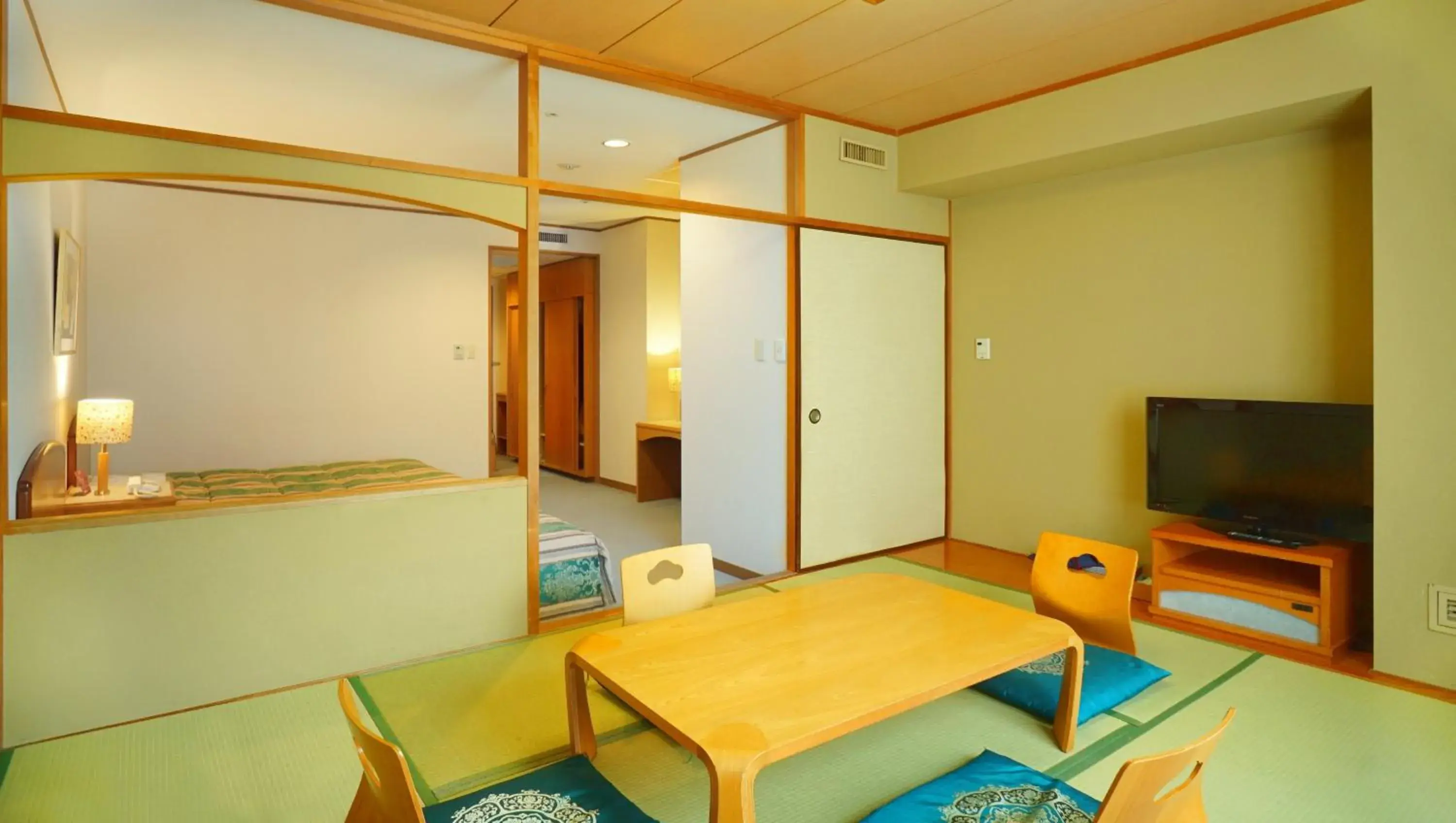 Photo of the whole room, TV/Entertainment Center in Hotel Laforet Nasu