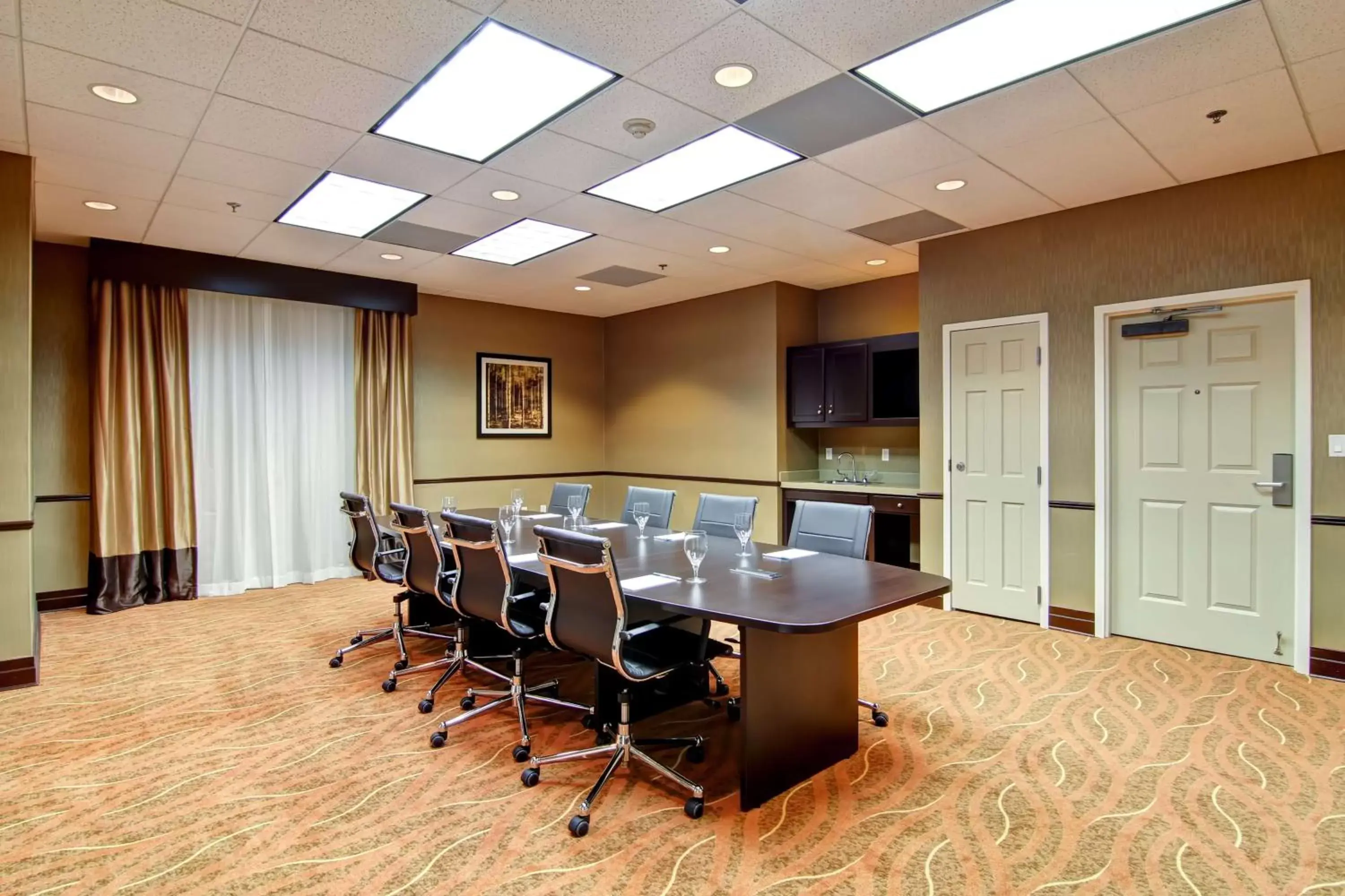 Meeting/conference room in Homewood Suites Houston Kingwood Parc Airport Area