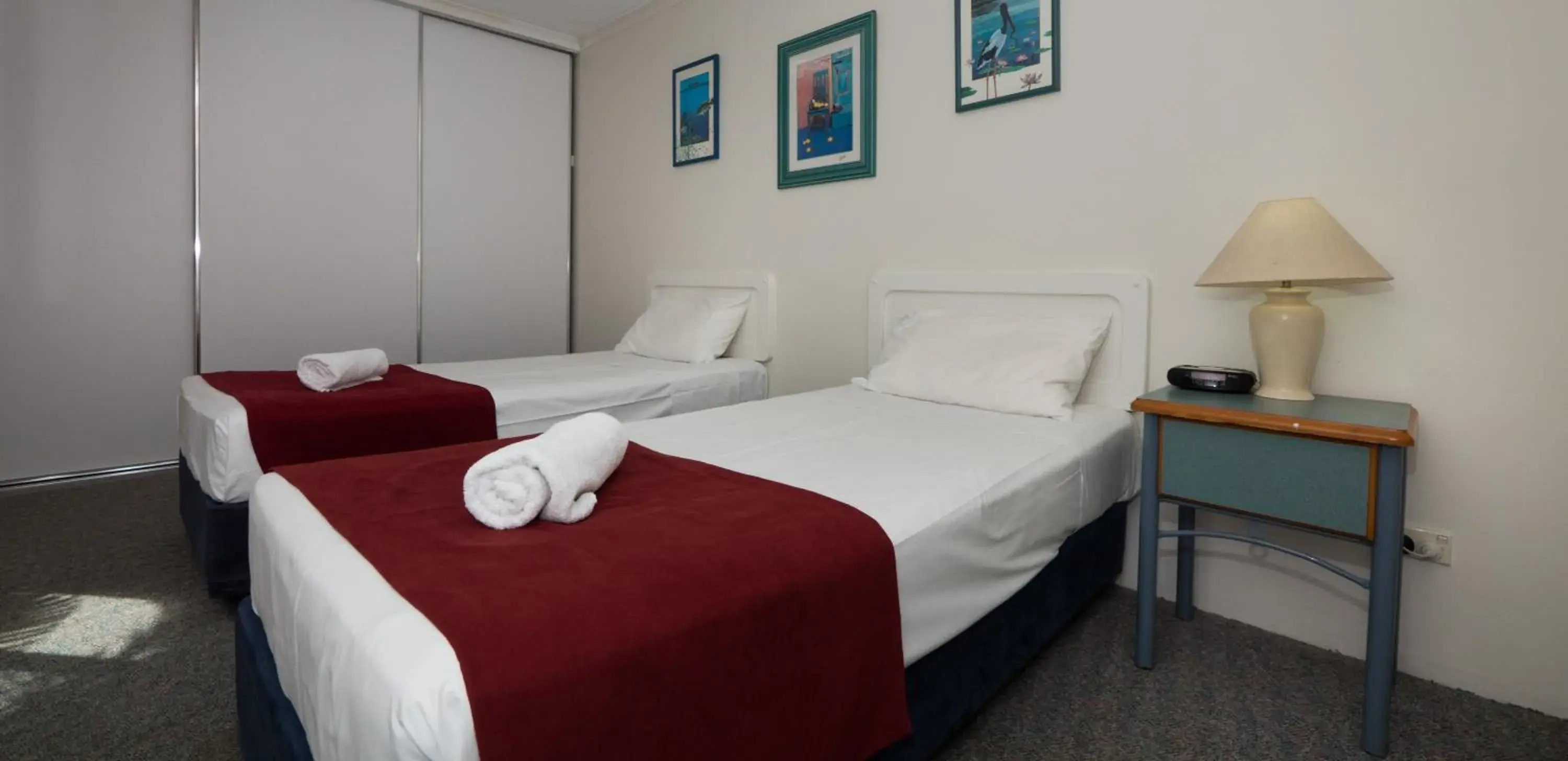 Bedroom, Bed in Enderley Gardens Resort