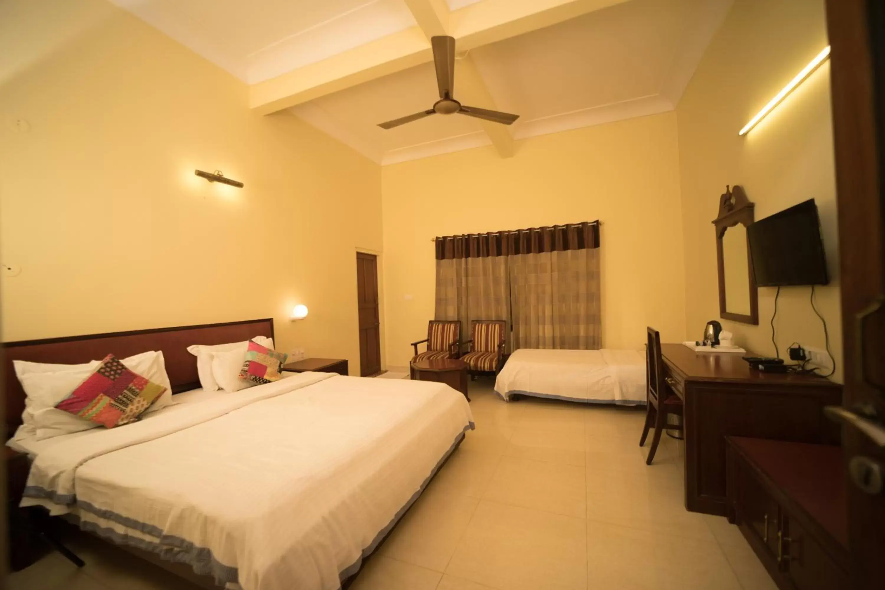 Photo of the whole room, Bed in Hotel H R Palace Photo of the whole room, Bed in Hotel H R Palace