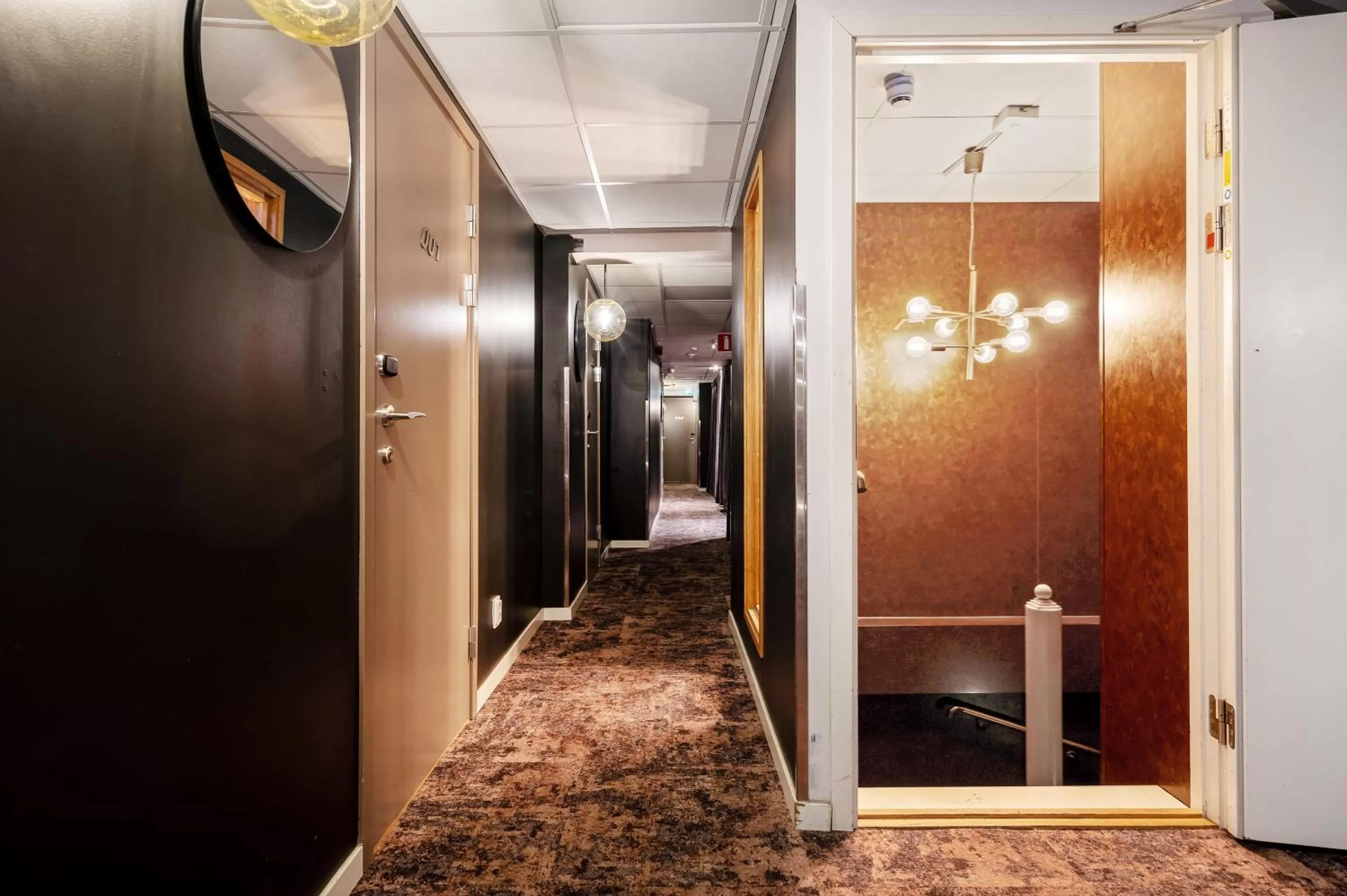 Property building in Hotel Point