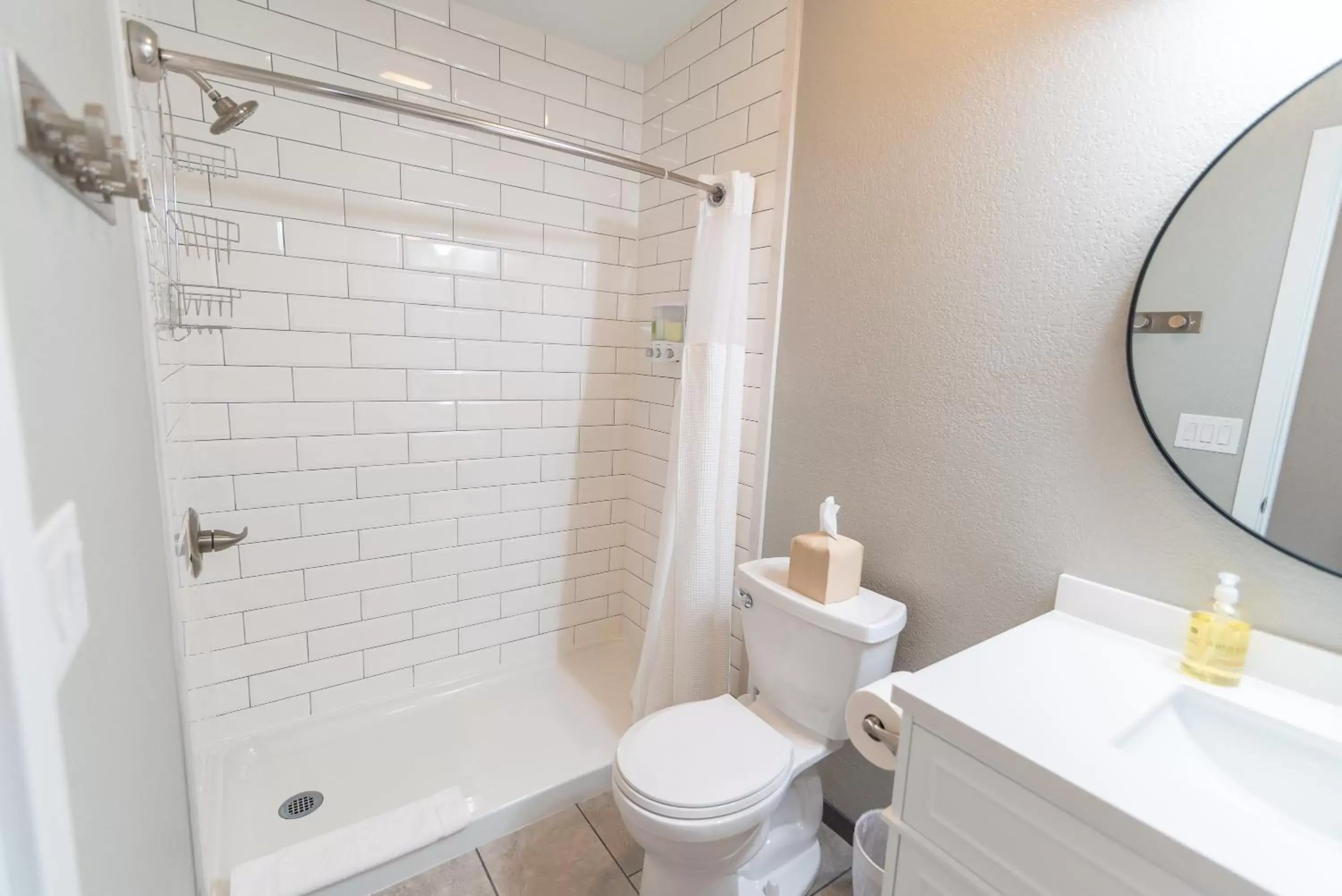 Shower, Bathroom in Colony Suites