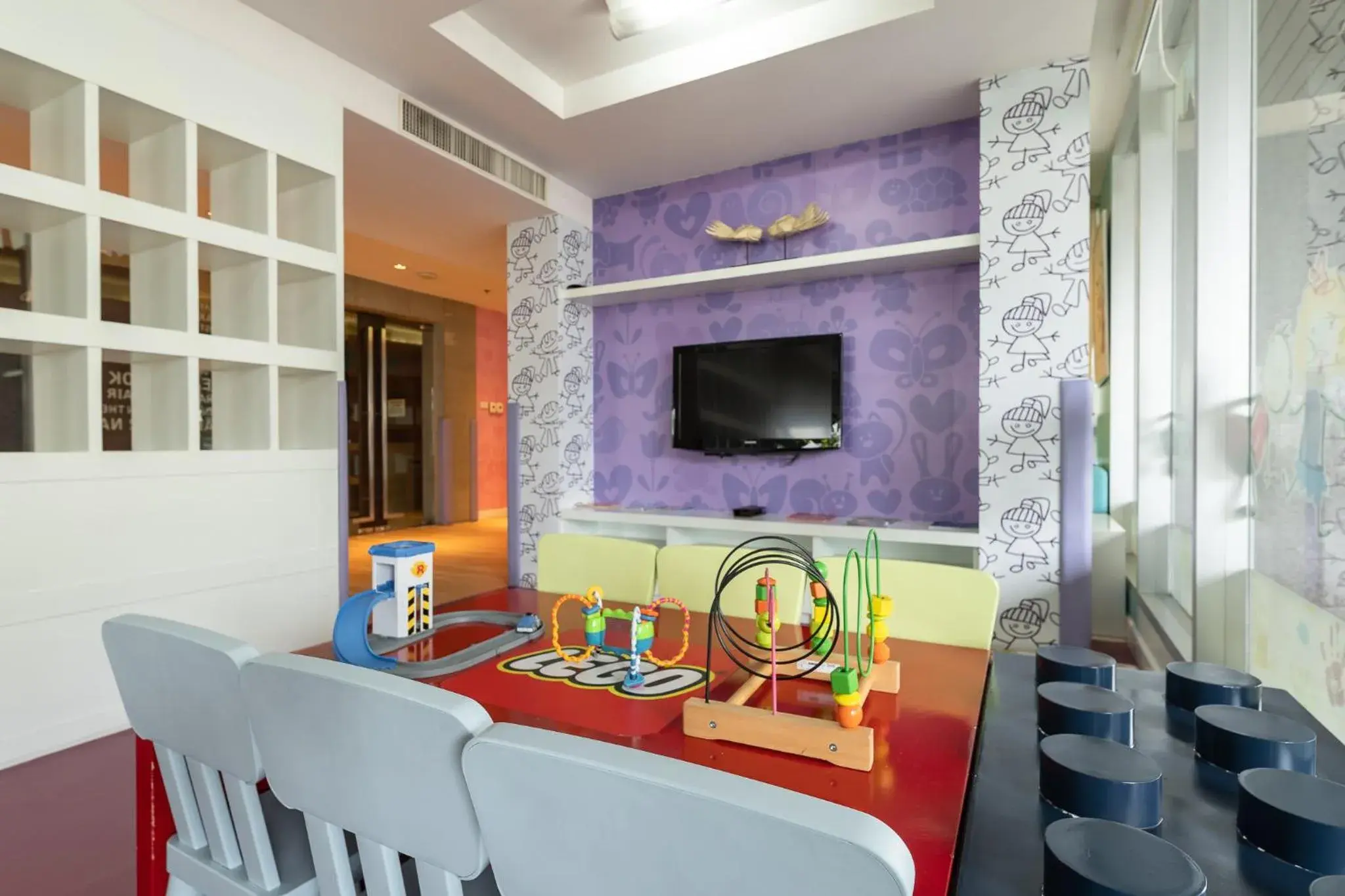 Kids's club, TV/Entertainment Center in Sathorn Vista, Bangkok - Marriott Executive Apartments