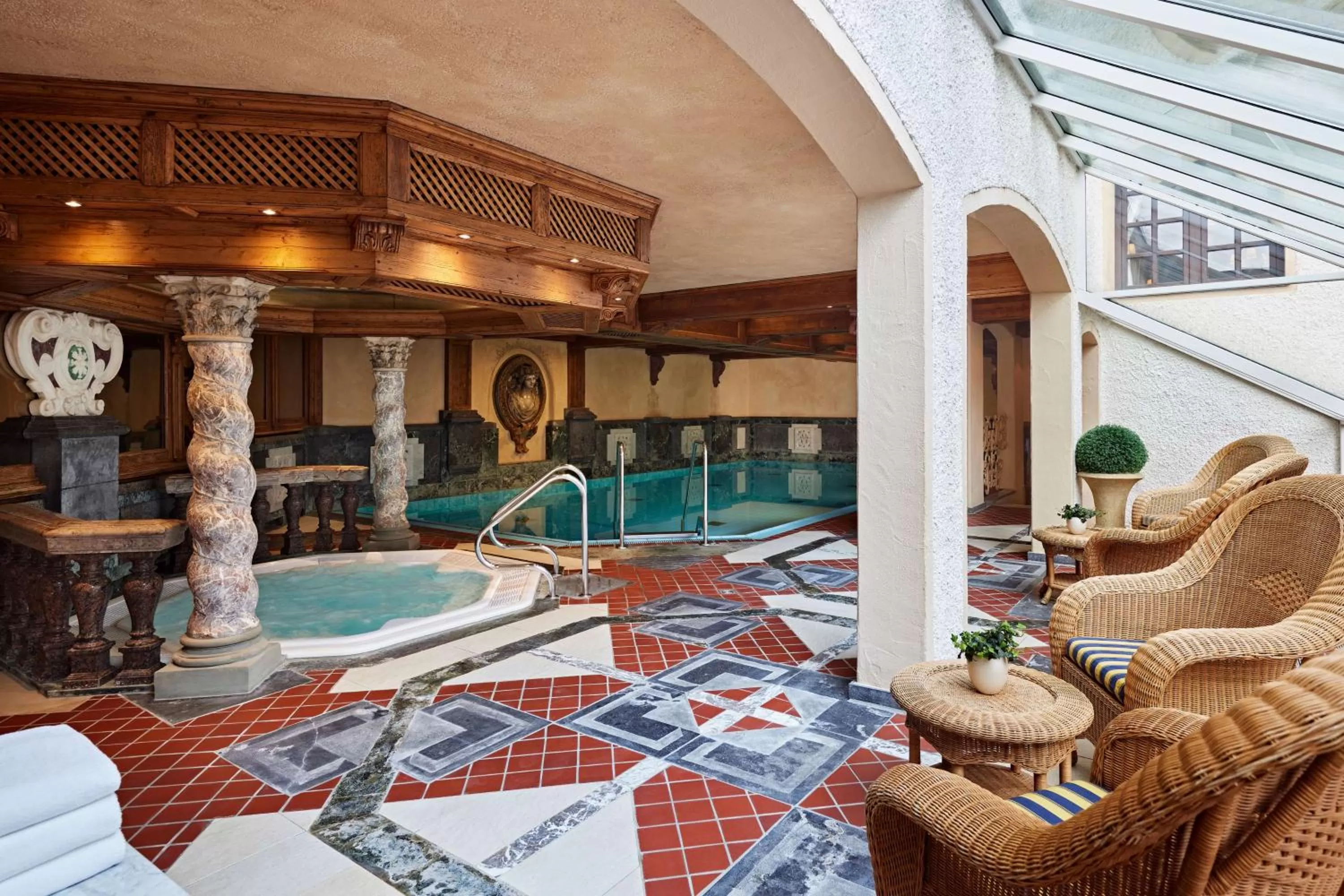 Hot Tub in Parkhotel Oberstaufen