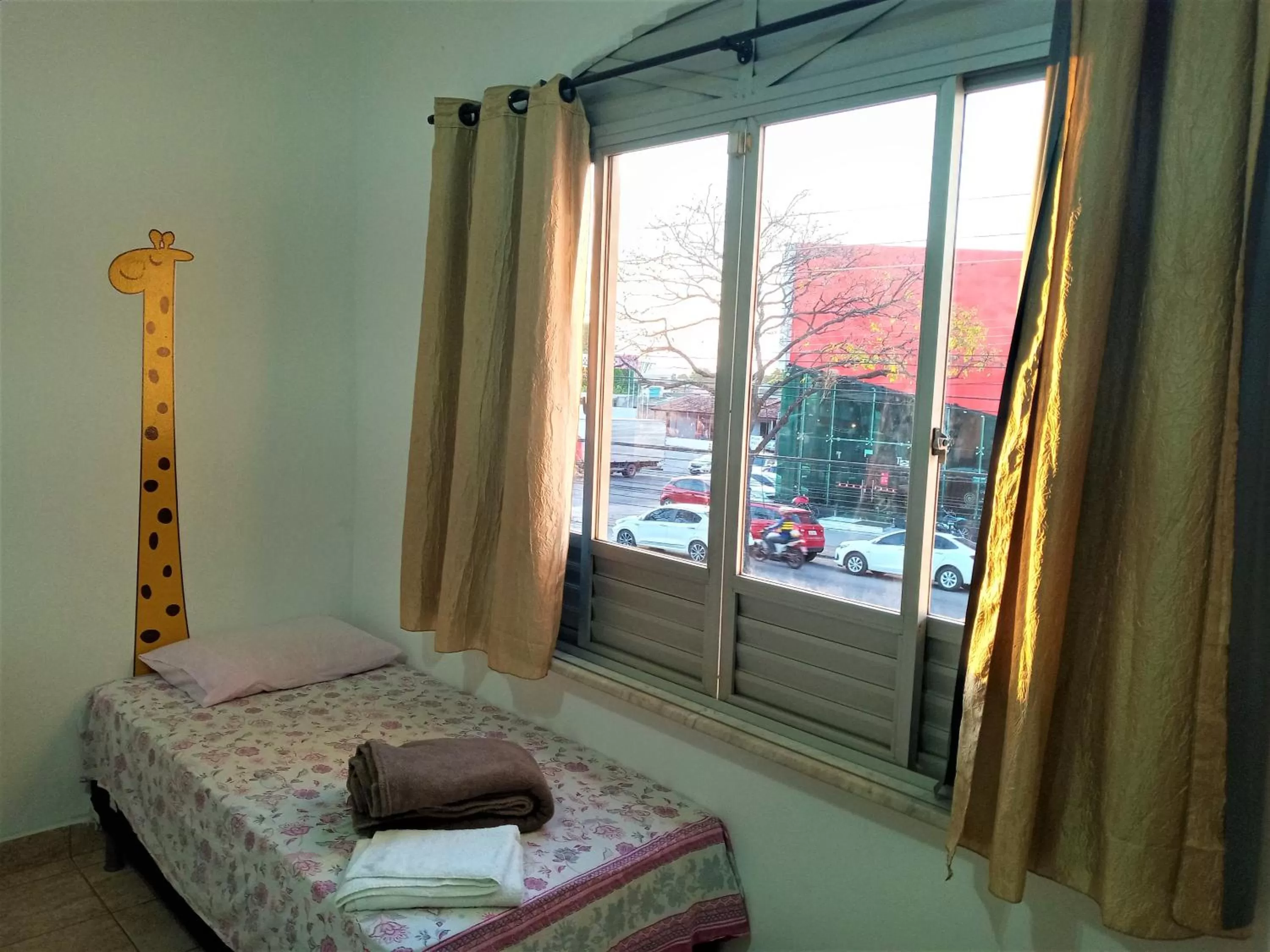 Photo of the whole room, Bed in Pousada Casa do Ivo Santarém