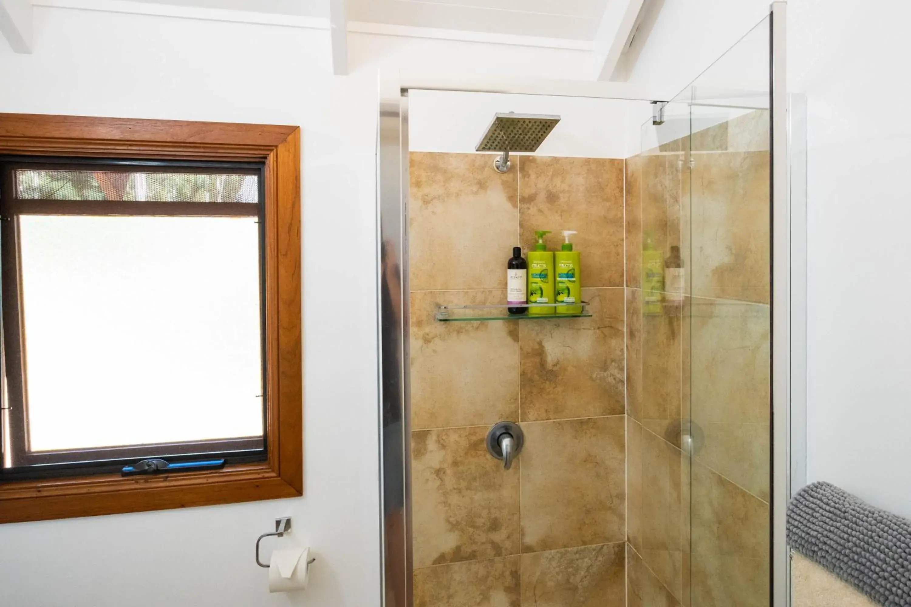 Shower, Bathroom in Airlie Beach Eco Cabins - Adults Only