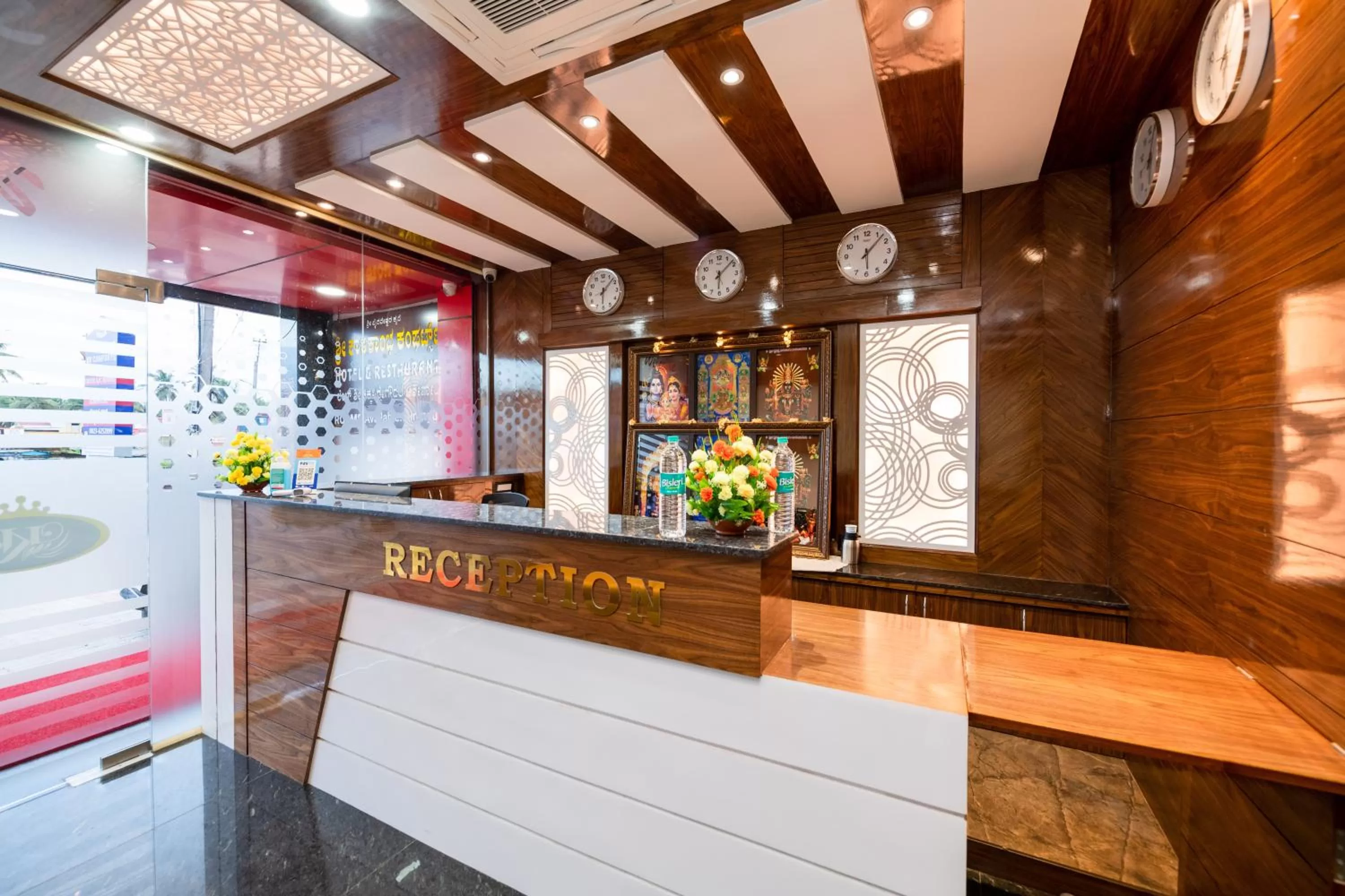 Lobby or reception in KK Comforts