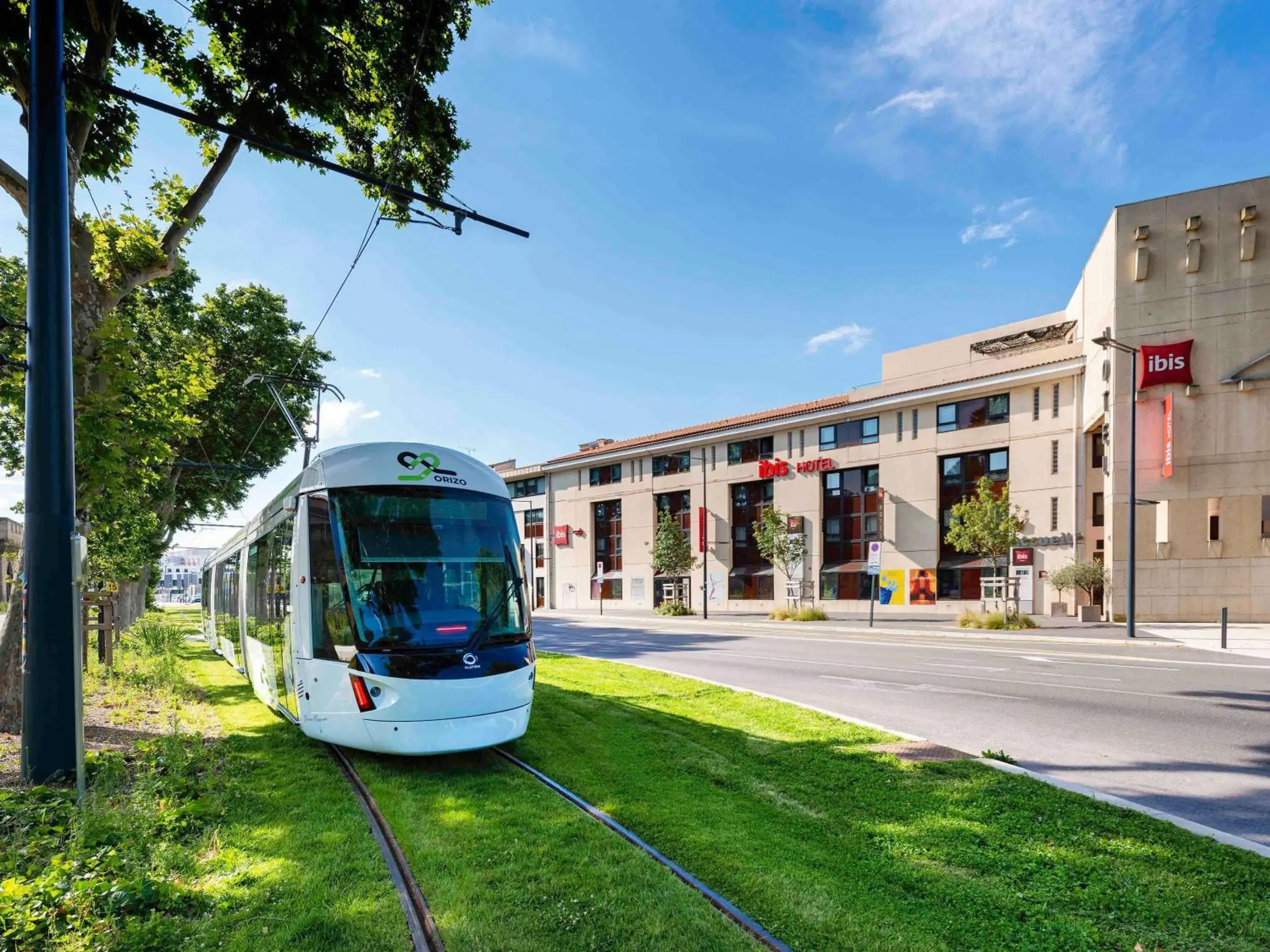 Property building in ibis Avignon Centre Pont De L'Europe Property building in ibis Avignon Centre Pont De L'Europe