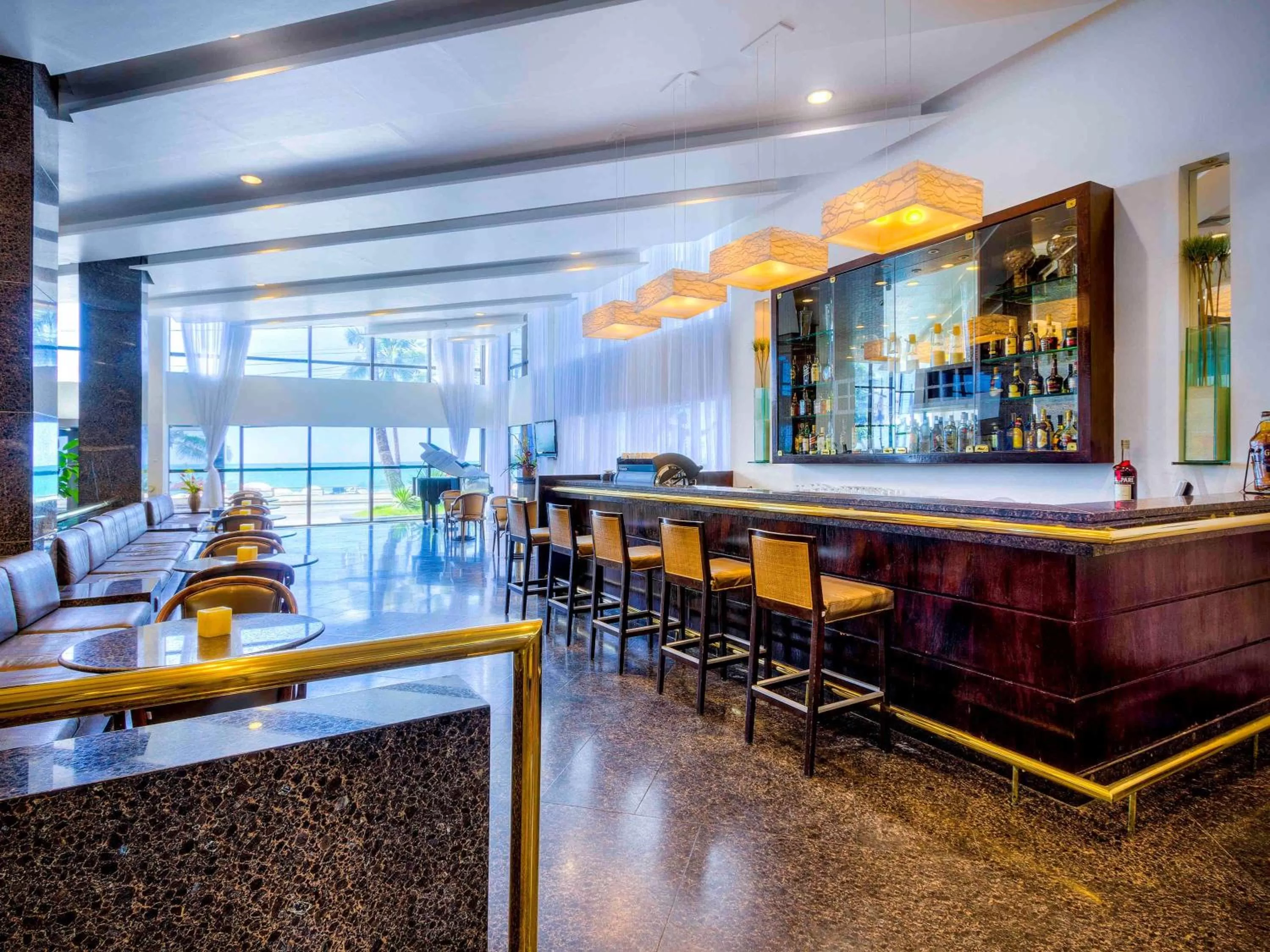 Lounge or bar in Grand Mercure Recife Boa Viagem