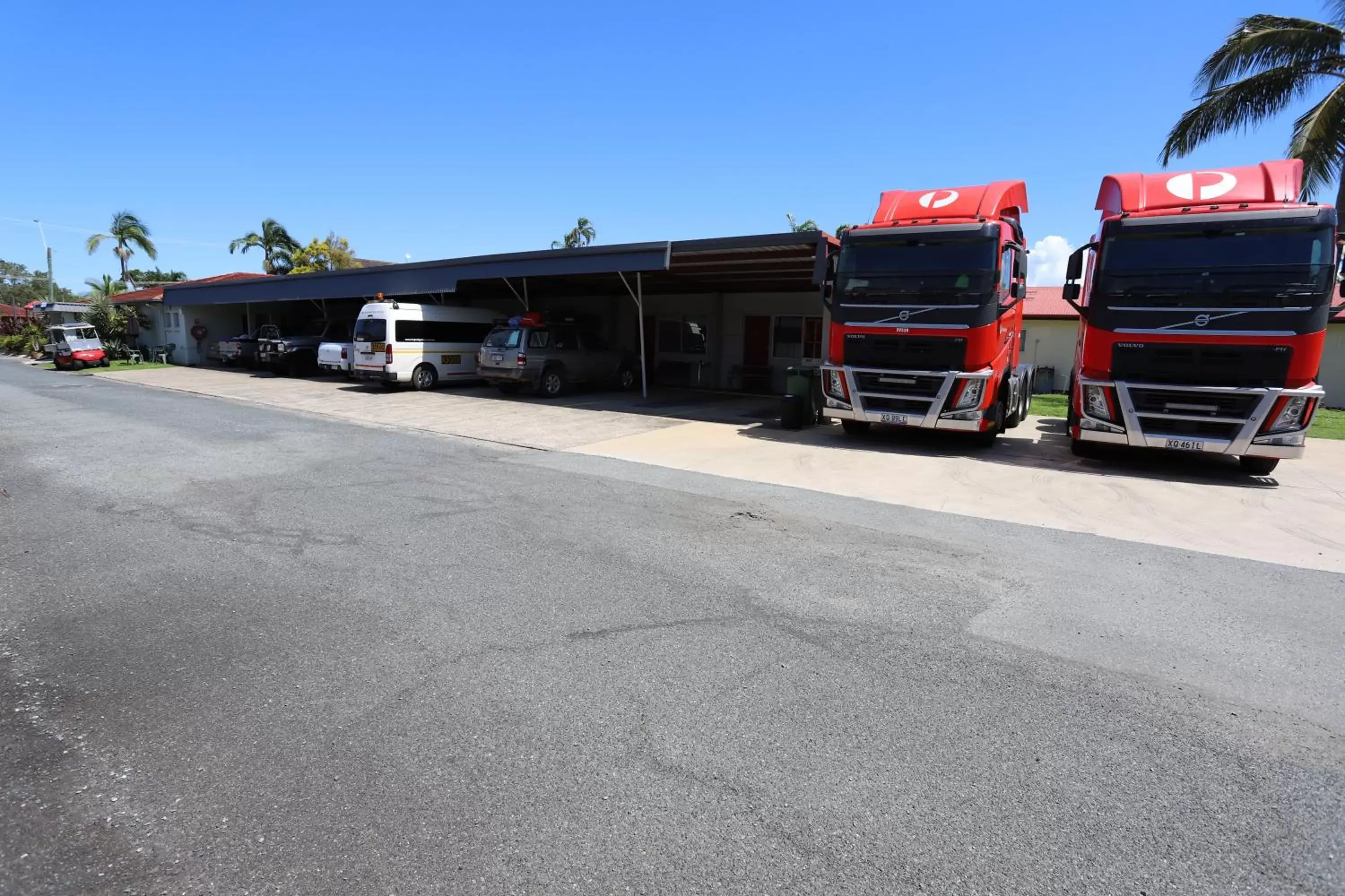 Parking, Property Building in Tropic Coast Motel