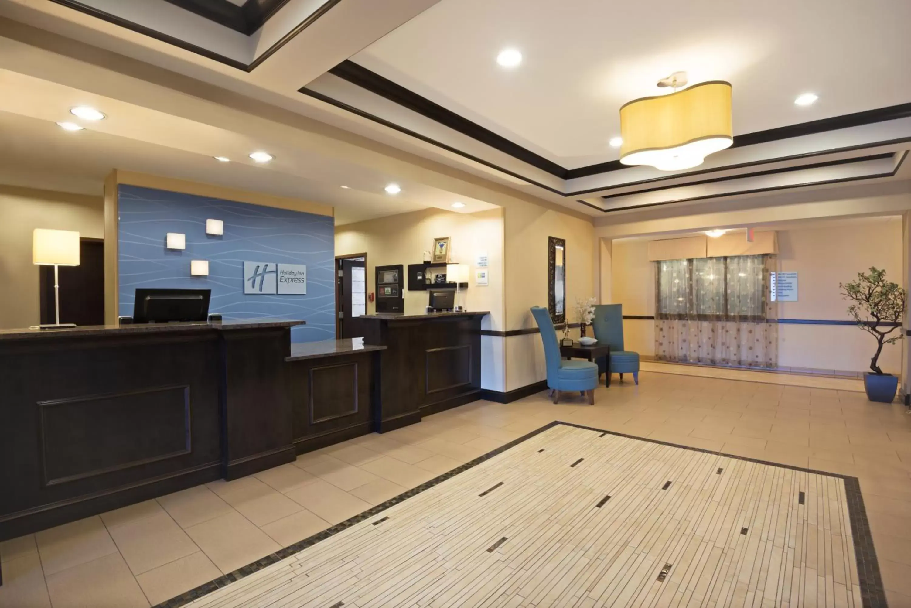 Property building, Lobby/Reception in Holiday Inn Express Richfield, an IHG Hotel