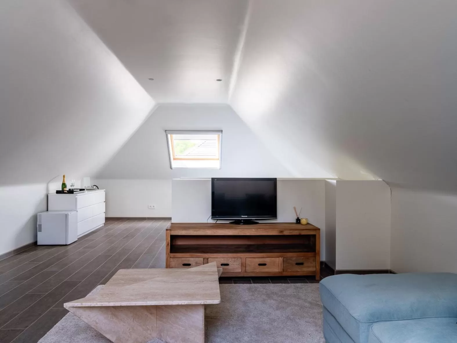 TV and multimedia, TV/Entertainment Center in B&B Welness Sport and Pleasure