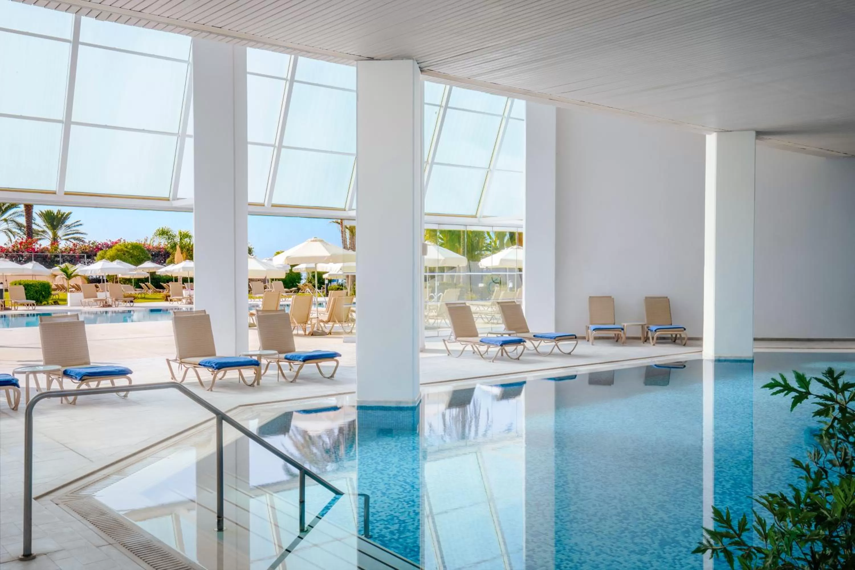 Swimming pool in Louis Imperial Beach