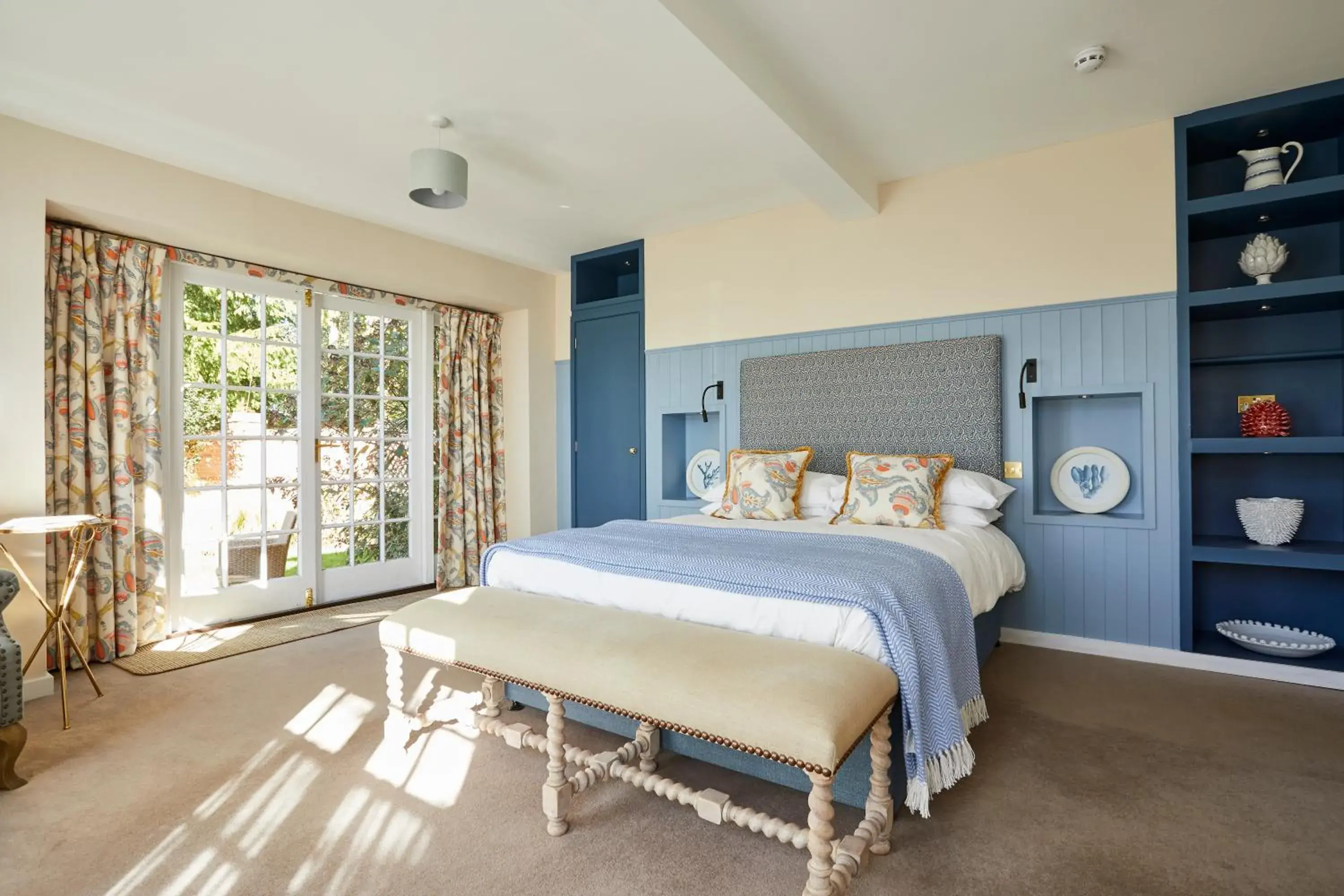 Bed in The Royal Oak, Yattendon