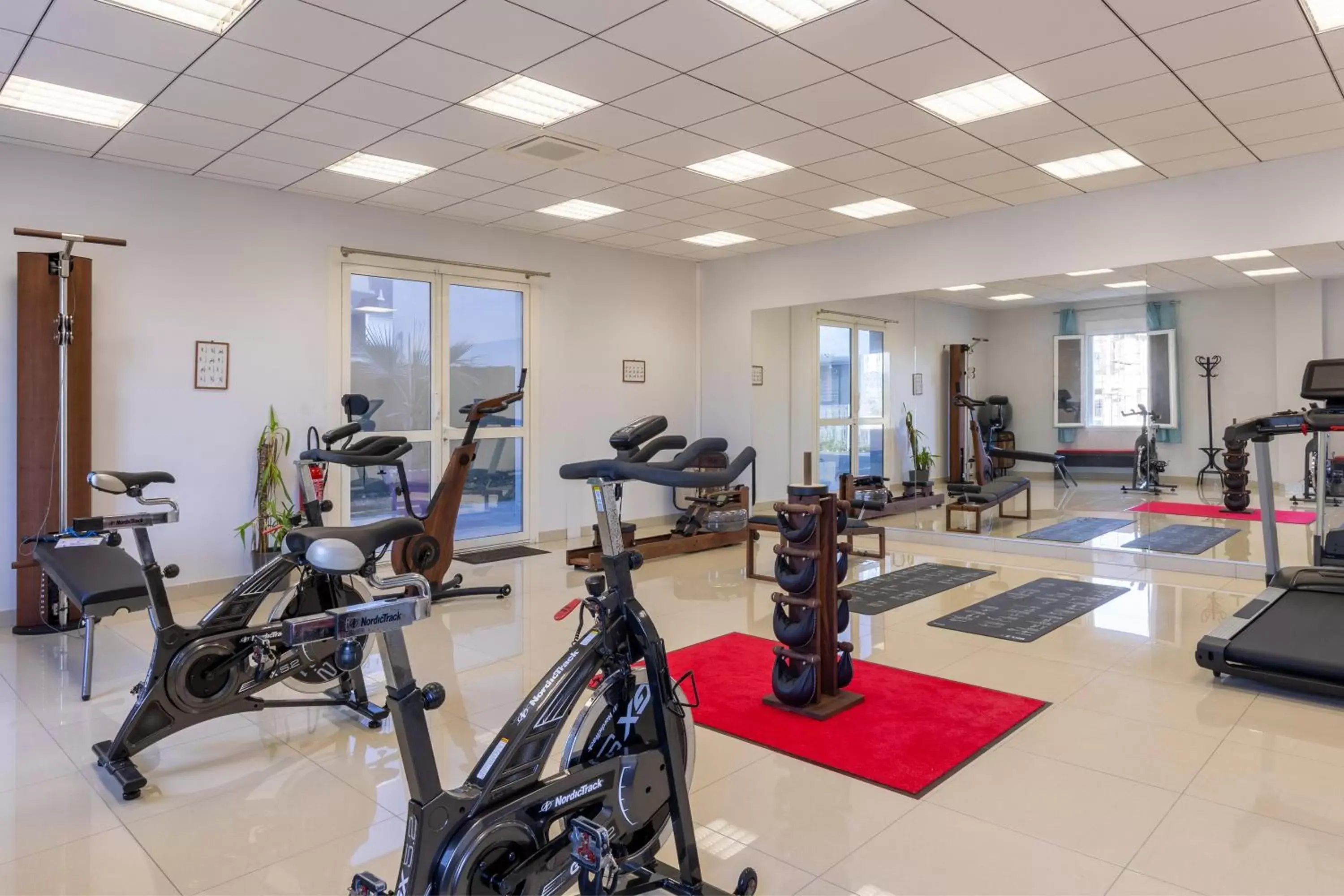 Fitness Center/Facilities in Best Western Hotel & SPA Pau Lescar Aeroport