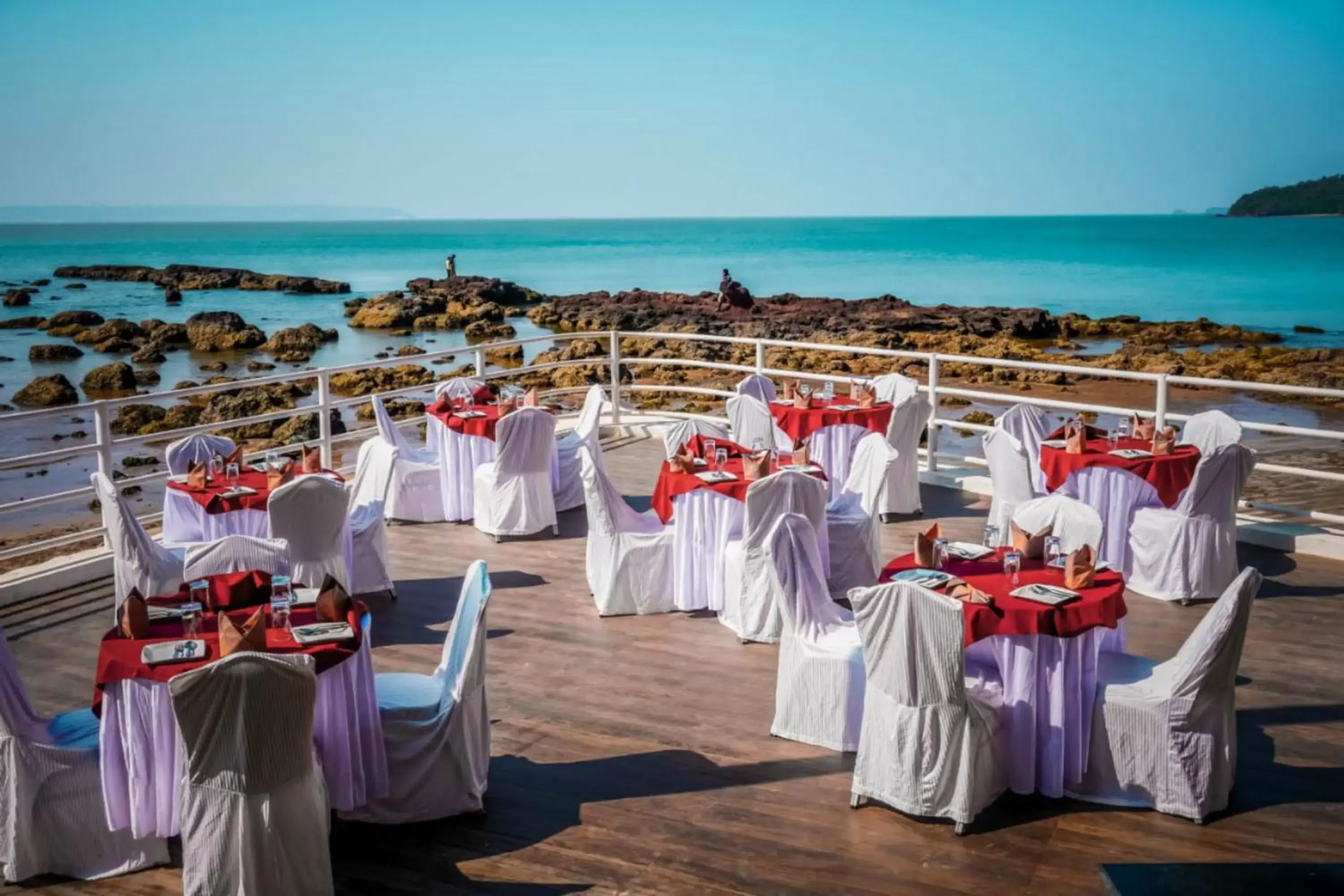 Sea view, Banquet Facilities in Bambolim Beach Resort