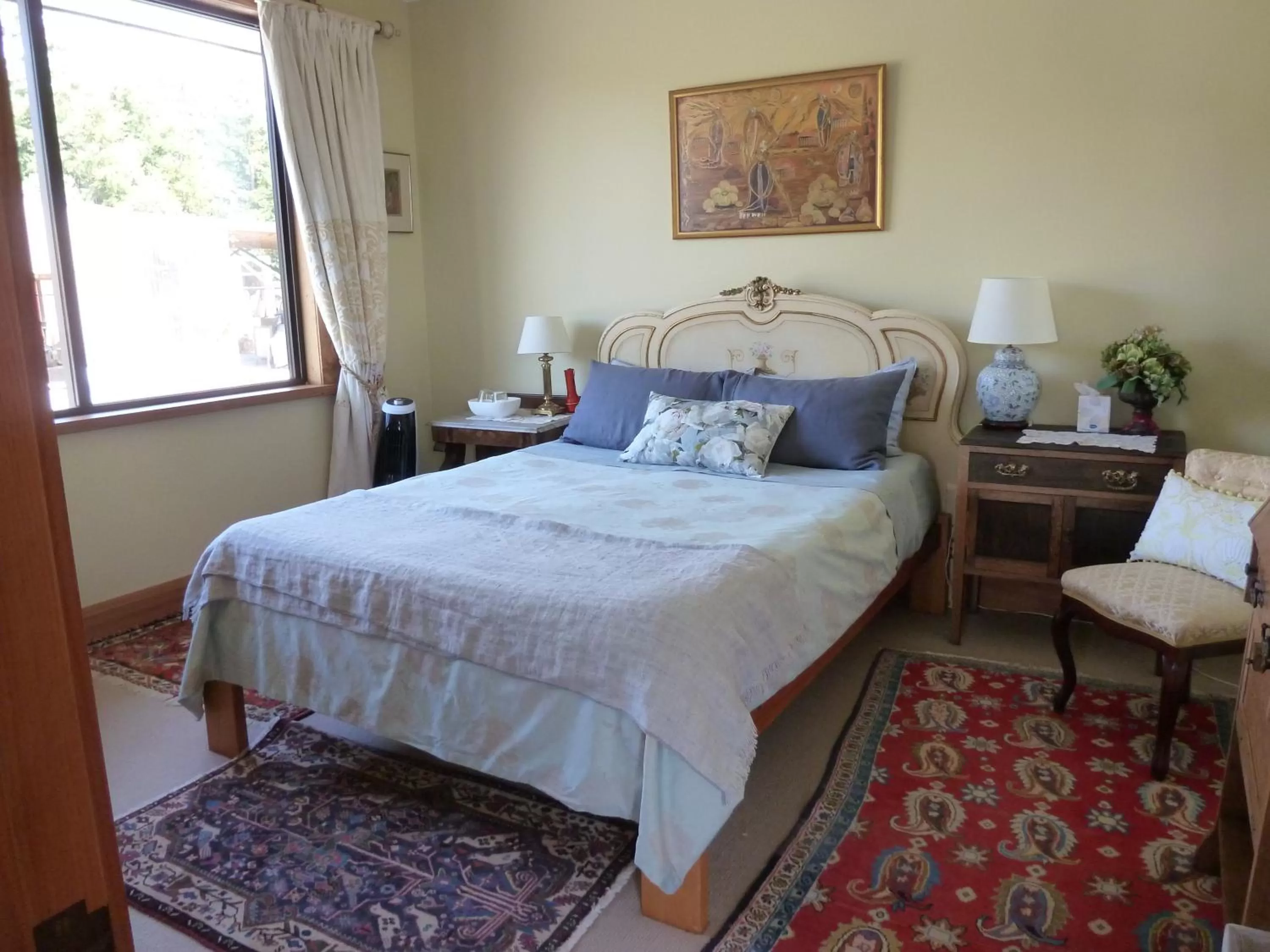 Bedroom, Bed in Redwood Valley B & B