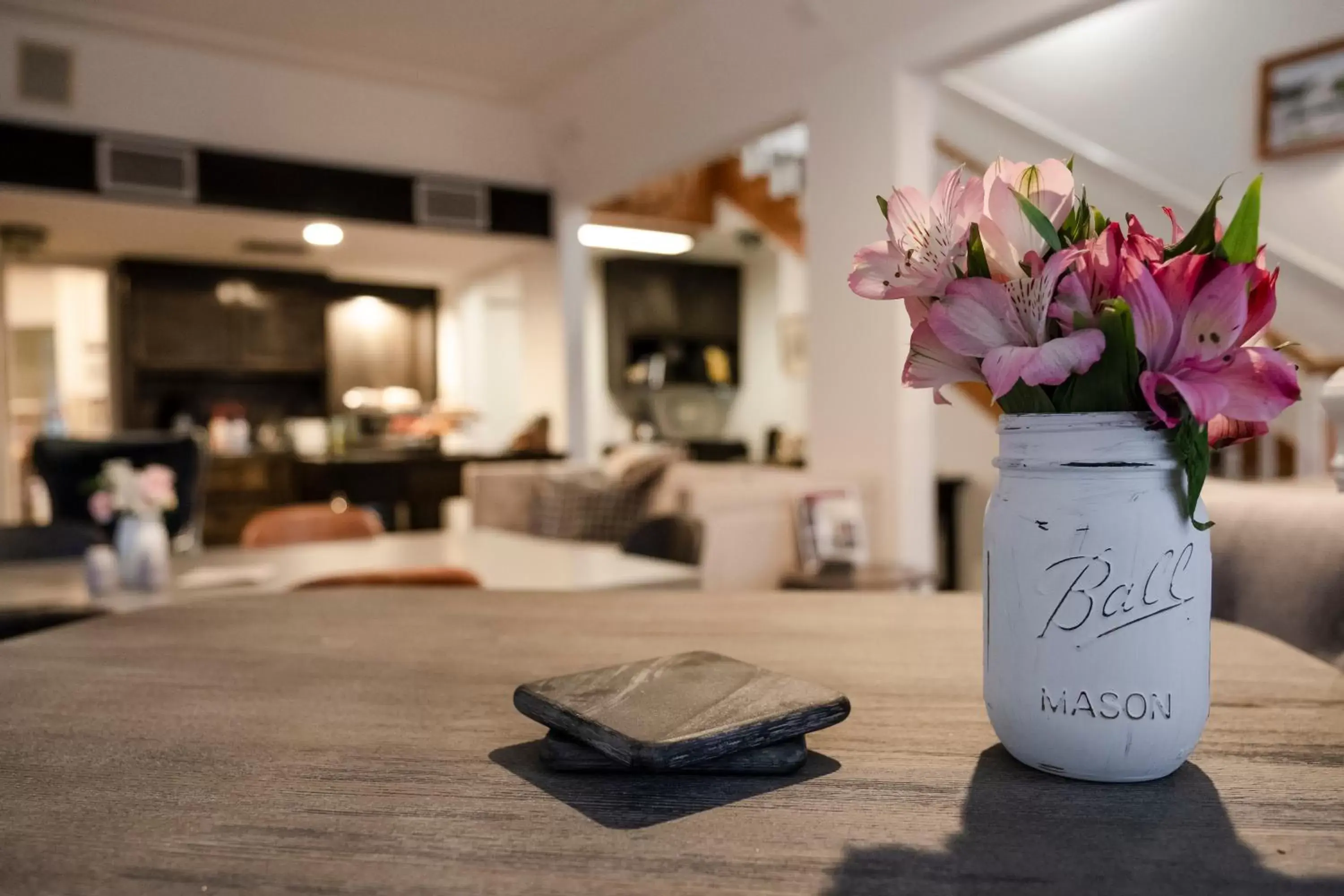 Lobby or reception in Hounds Tooth Inn