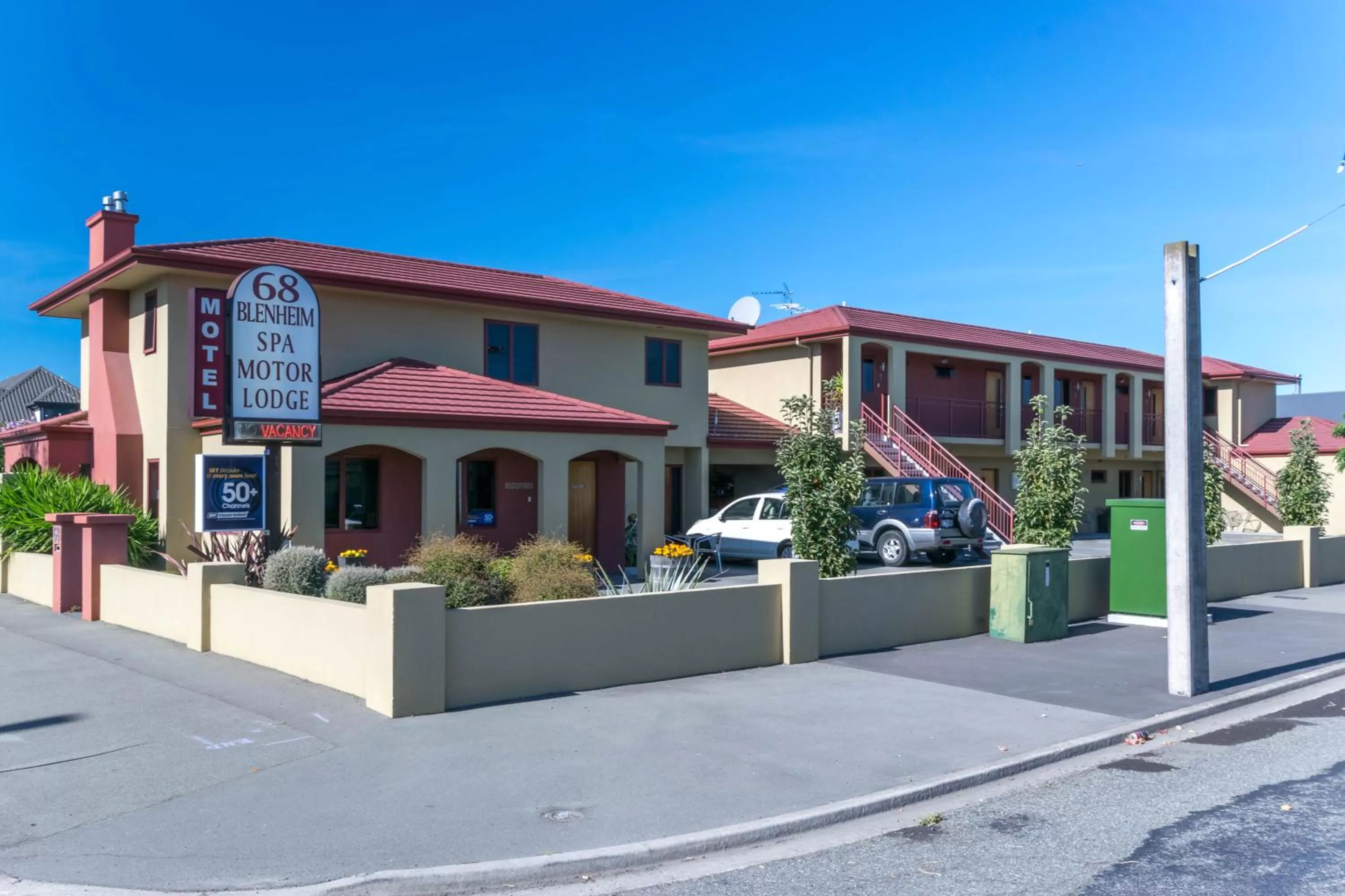 Property building in Blenheim Spa Motor Lodge