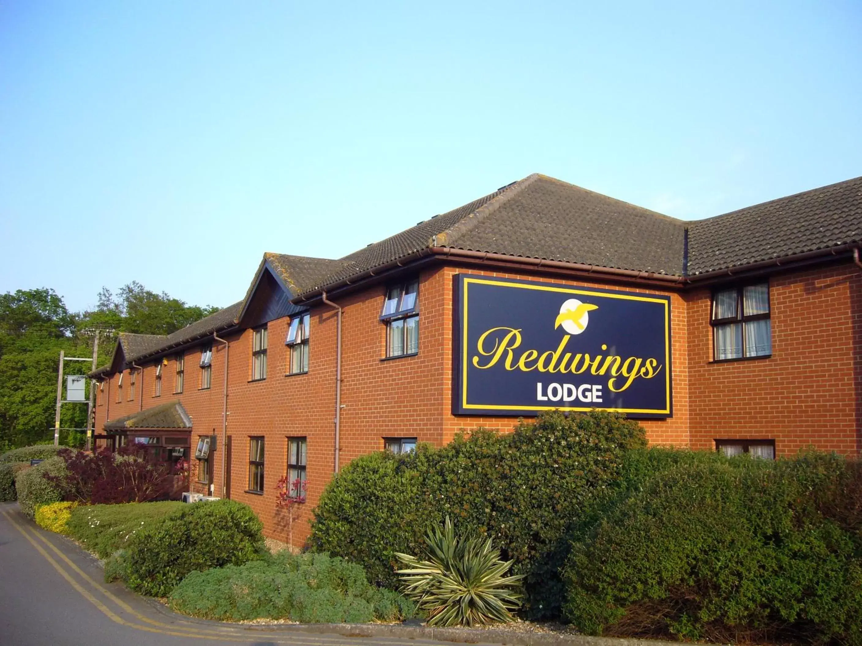 Property Building in Redwings Lodge Sawtry Huntington