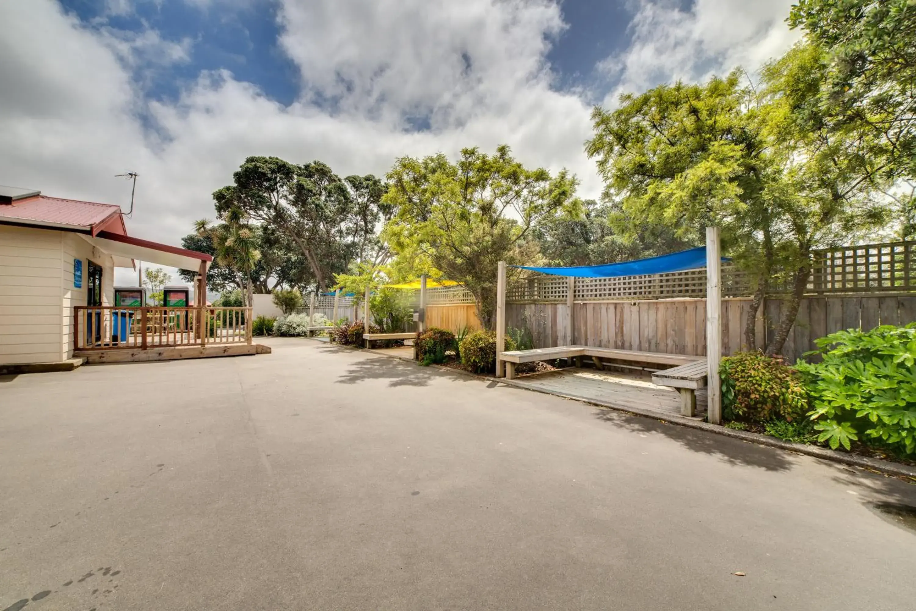 Property building in Wellington TOP 10 Holiday Park