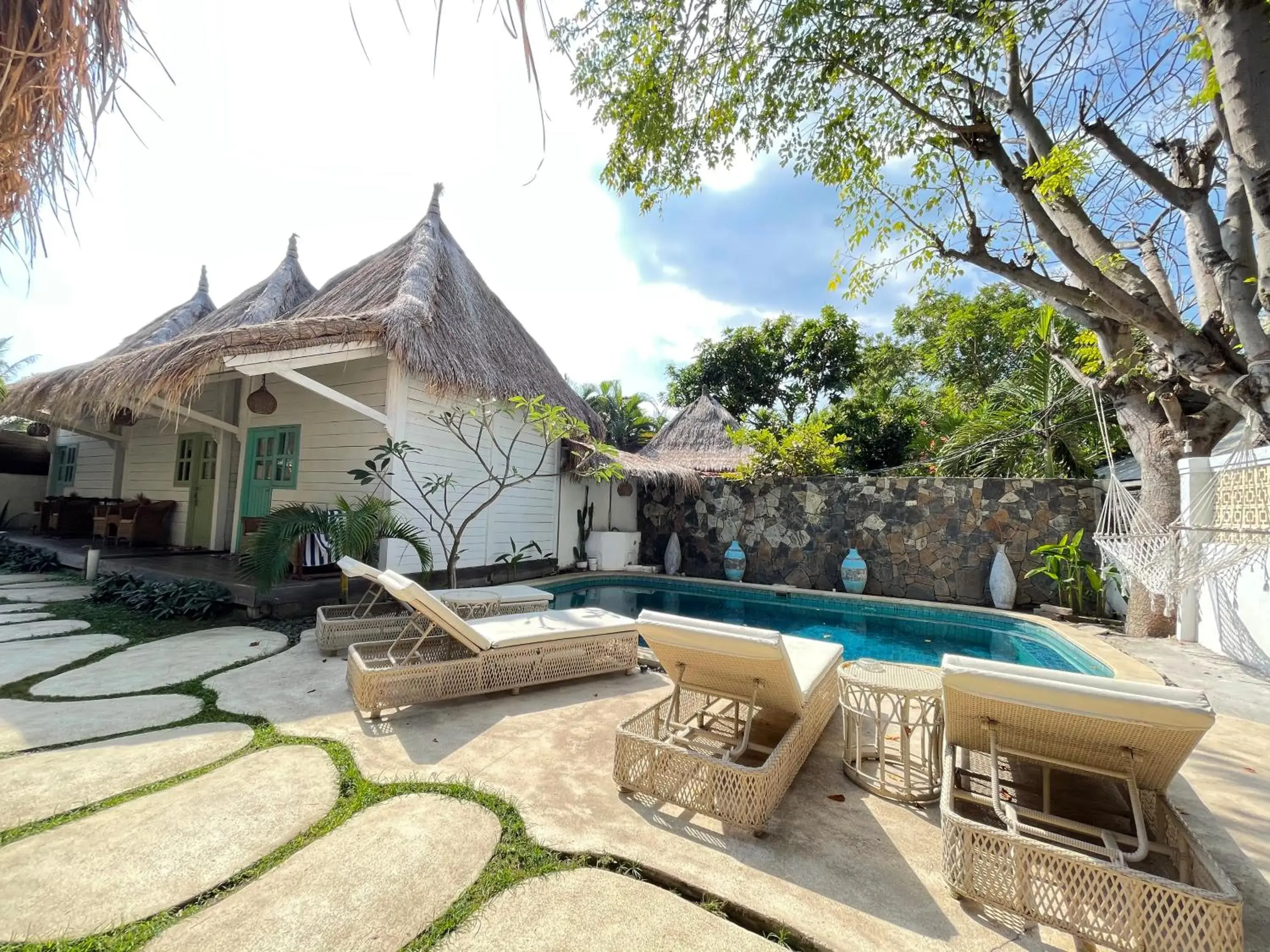 Property building, Swimming Pool in Gili Breeze Tropical Bungalows