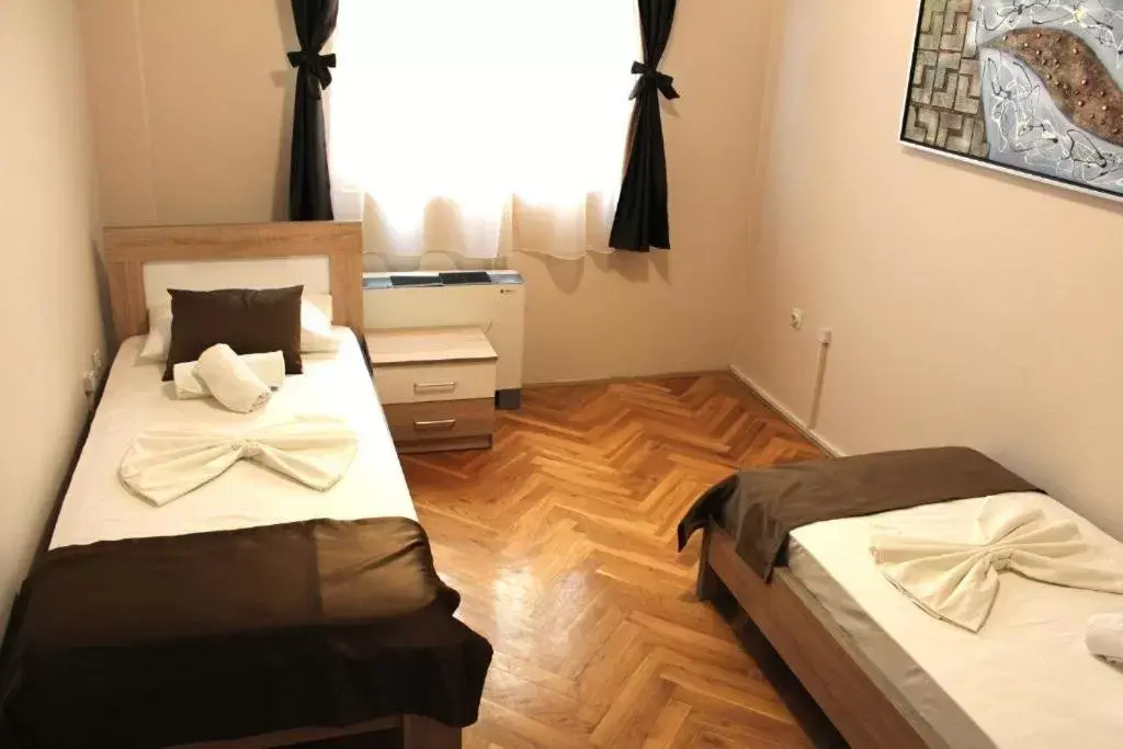 Bed in Hotel Crnogorska Kuća Bed in Hotel Crnogorska Kuća