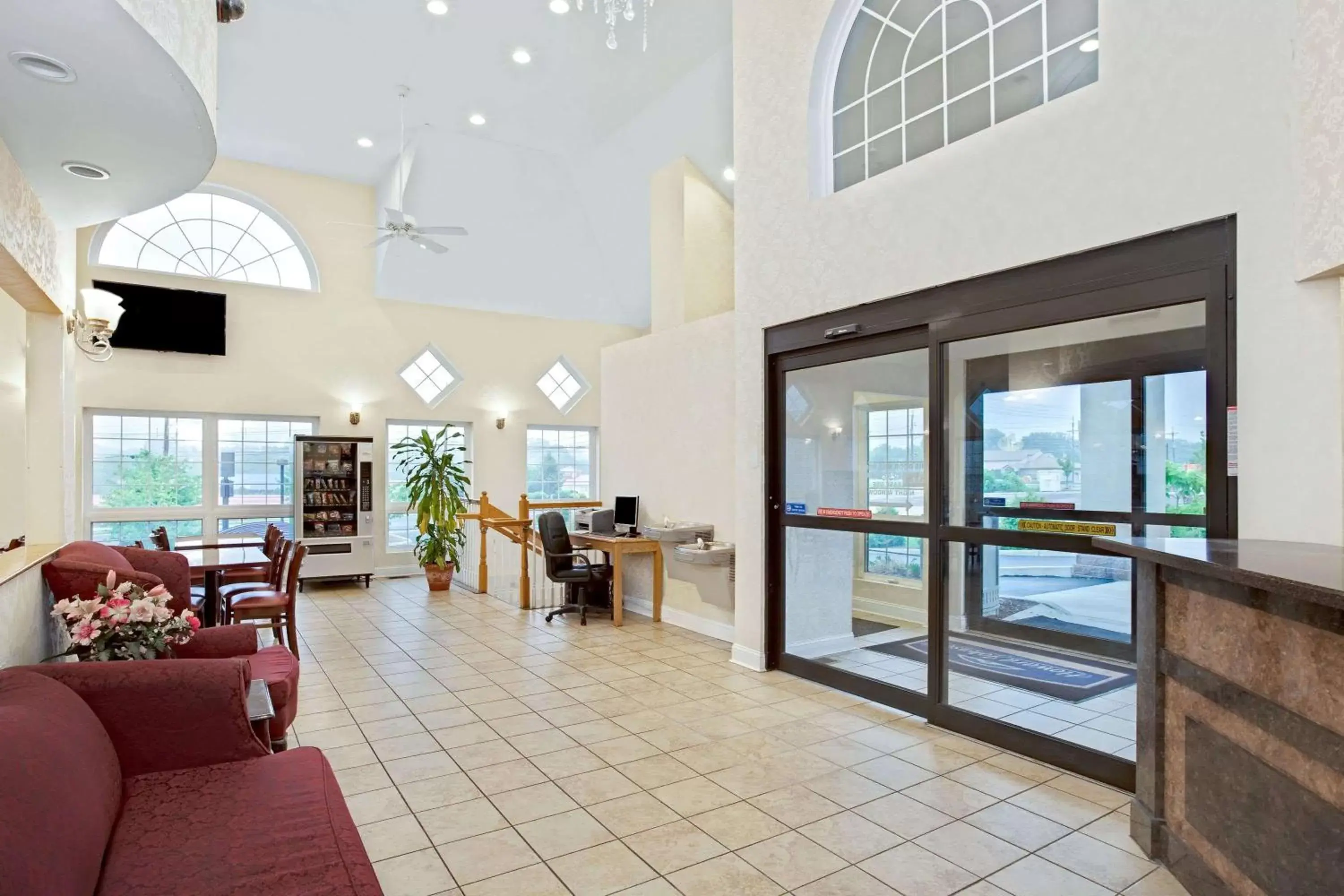 Lobby or reception in Howard Johnson by Wyndham Blackwood Near Philadelphia Lobby or reception in Howard Johnson by Wyndham Blackwood Near Philadelphia