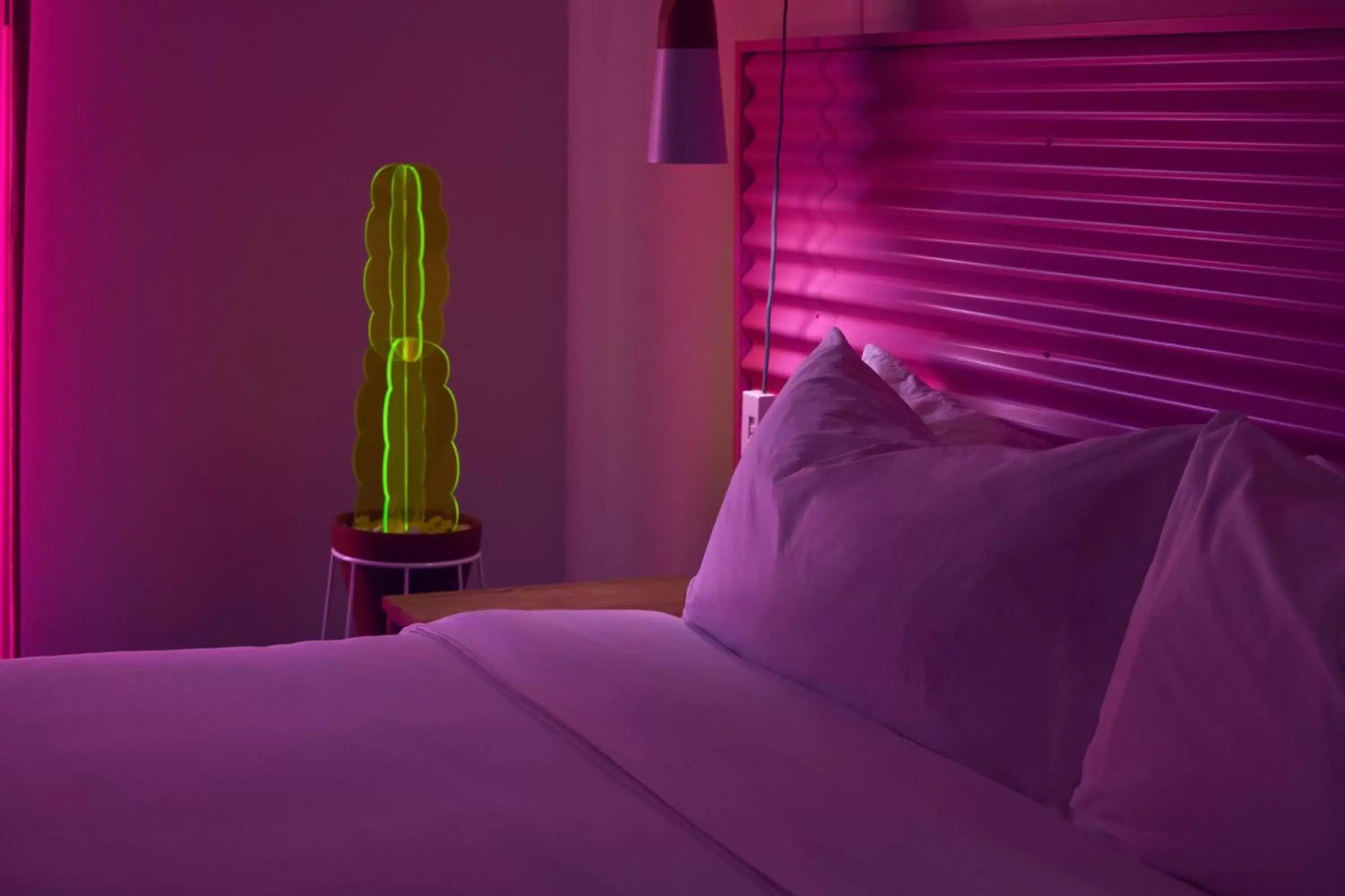 Bed in The Saguaro Palm Springs