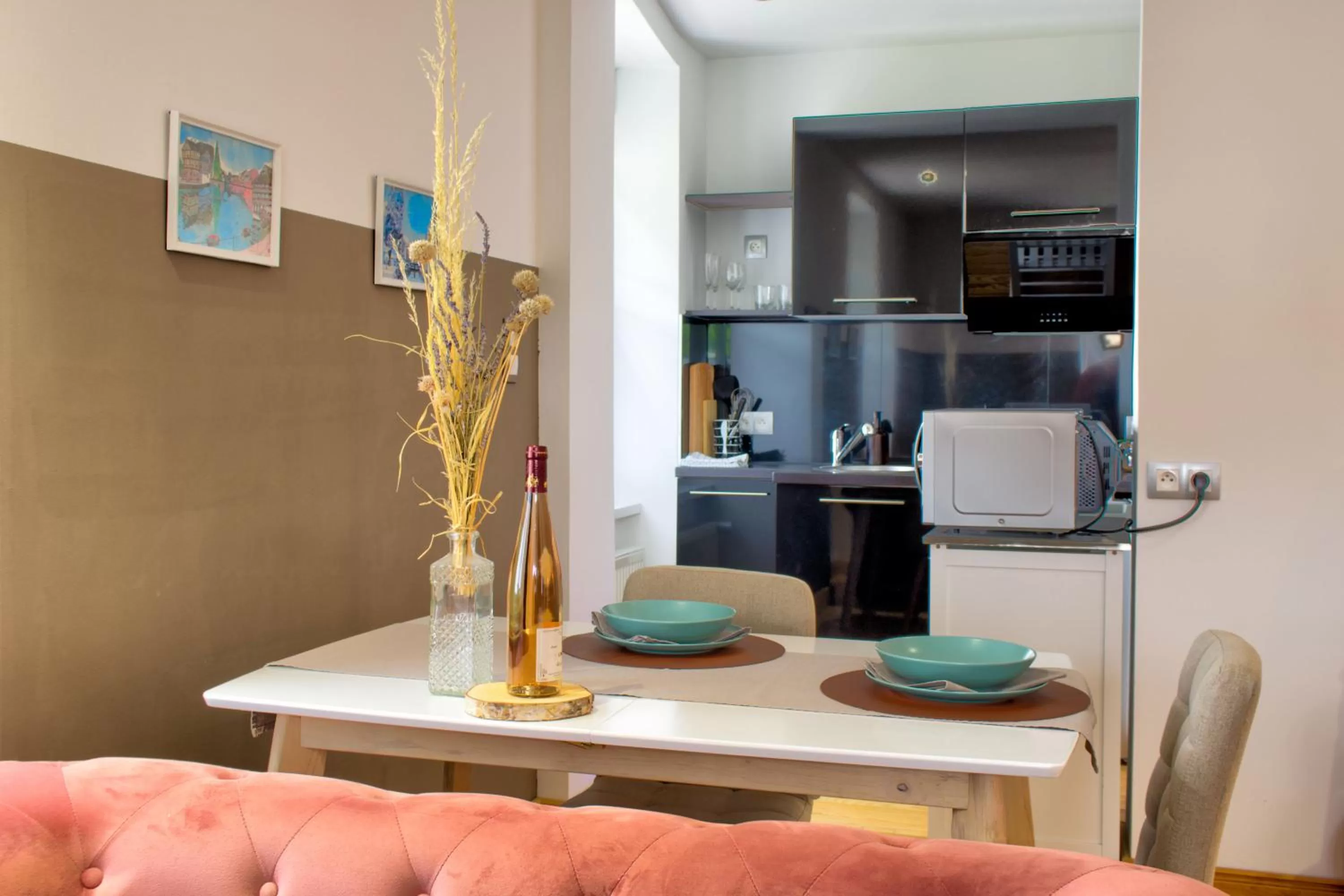 Kitchen or kitchenette in La Maison Forestière