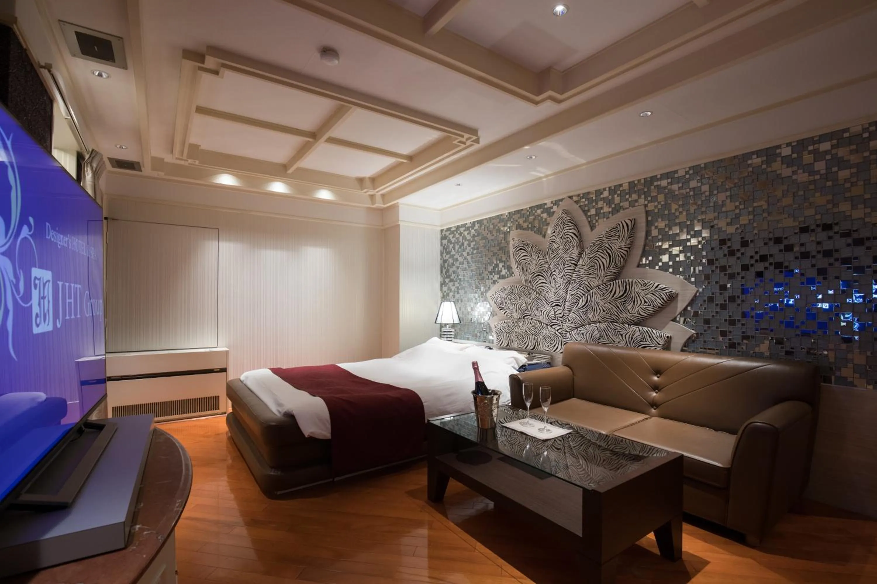 HOTEL PERRIER (Adult Only)