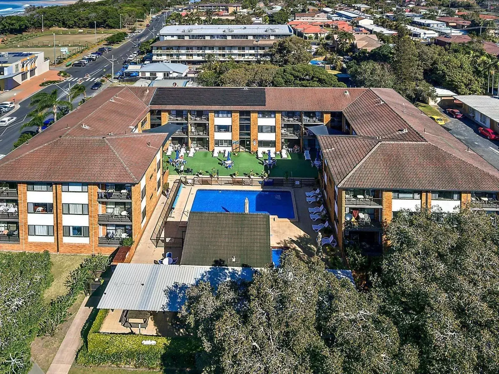 Bird's eye view, Bird's-eye View in Sandcastles Holiday Apartments