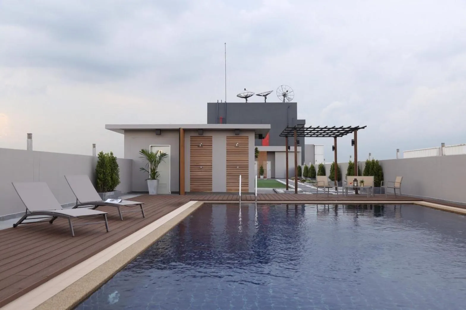 Day in Miracle Suvarnabhumi Airport