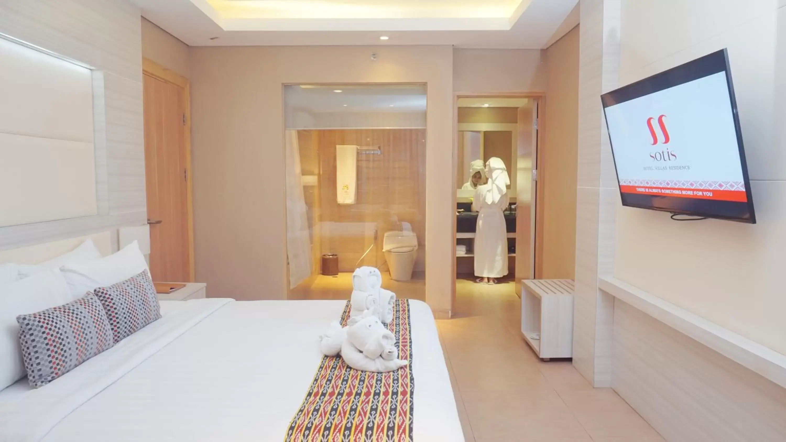 Bathroom, Bed in Sotis Hotel Kupang