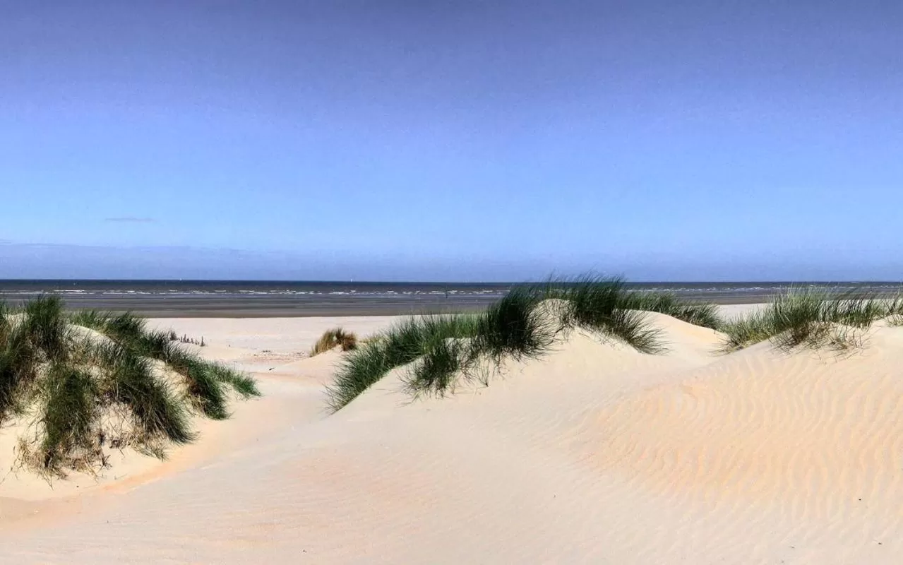 Beach, Winter in Villa Monique