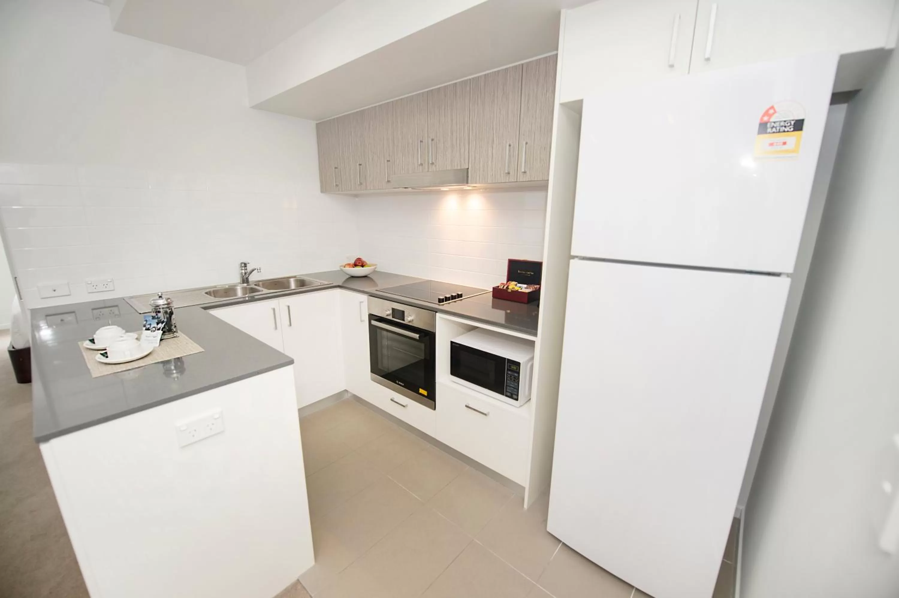 Kitchen or kitchenette in Gladstone Central Plaza Official