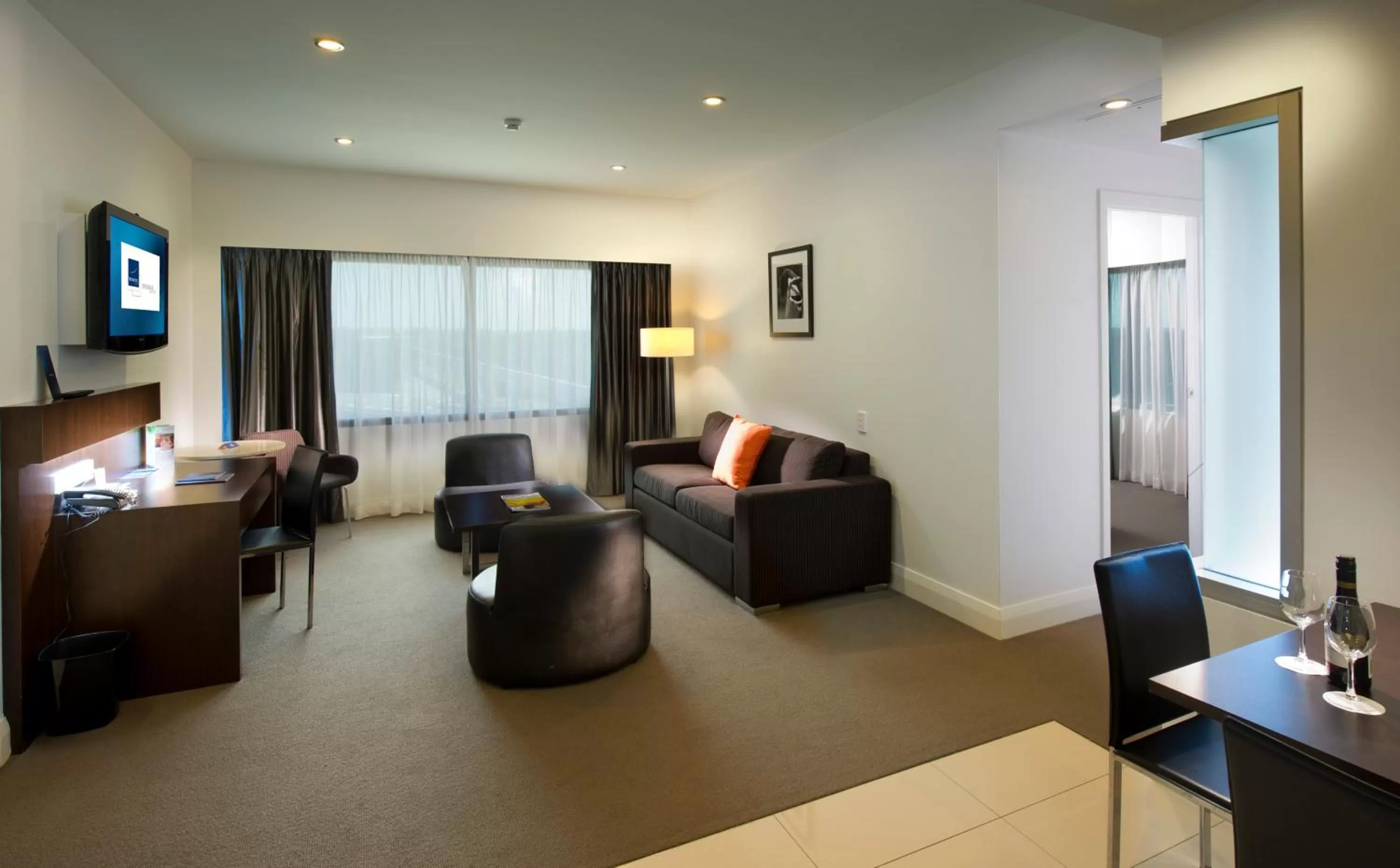 TV and multimedia in Novotel Brisbane Airport