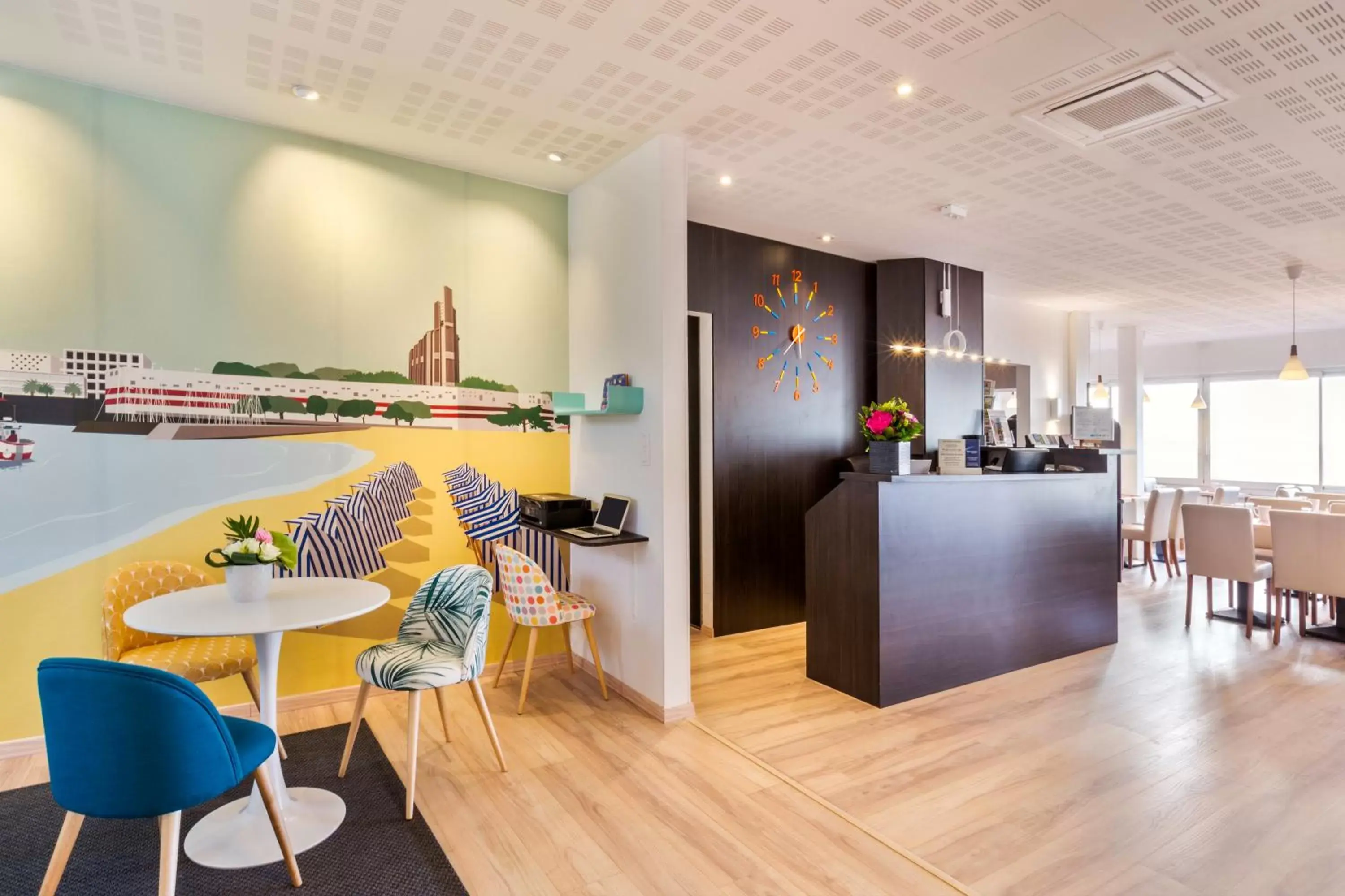 Living room in Best Western Hôtel Royan Océan Living room in Best Western Hôtel Royan Océan