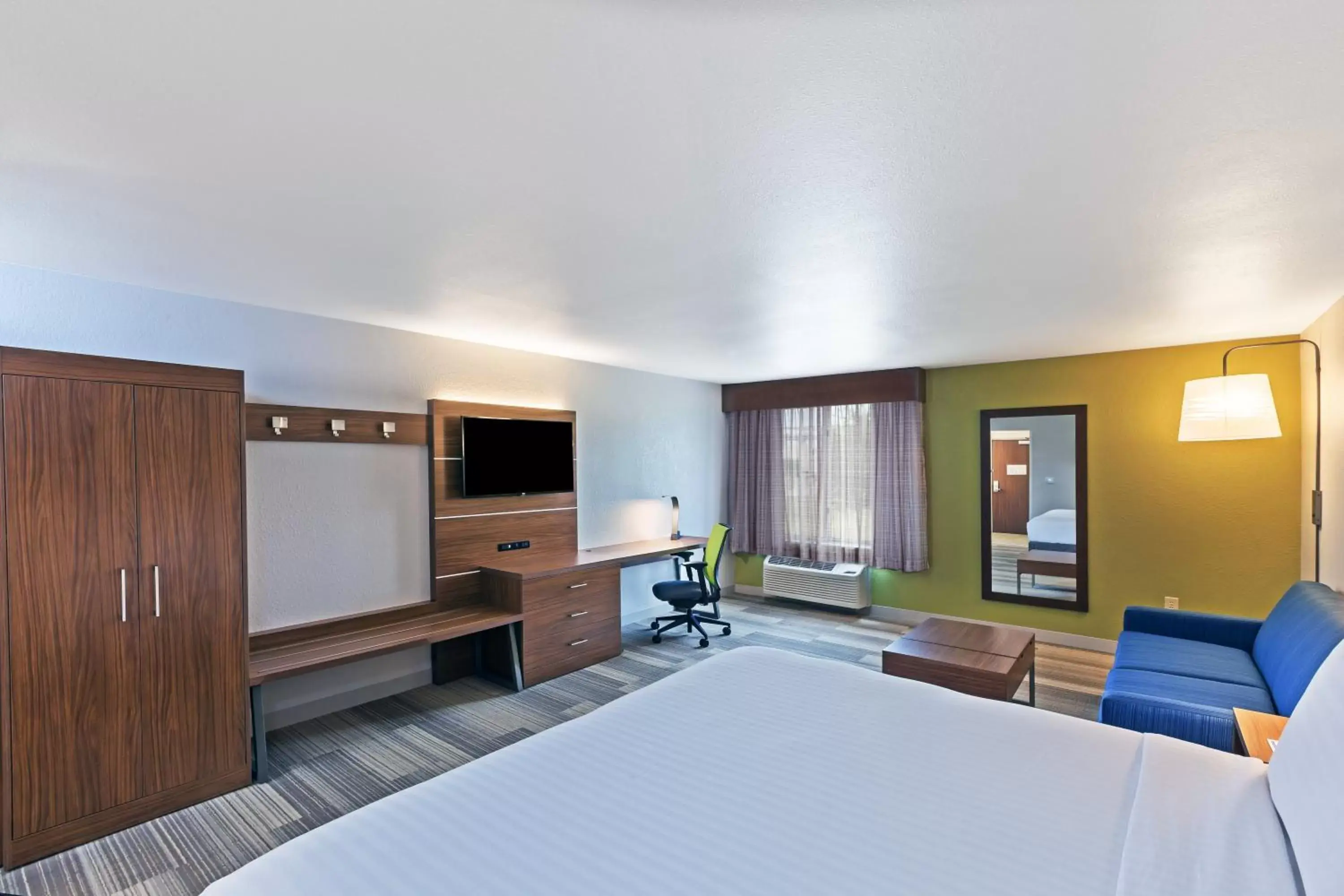 Photo of the whole room in Holiday Inn Express Hotel & Suites Dallas Lewisville, an IHG Hotel