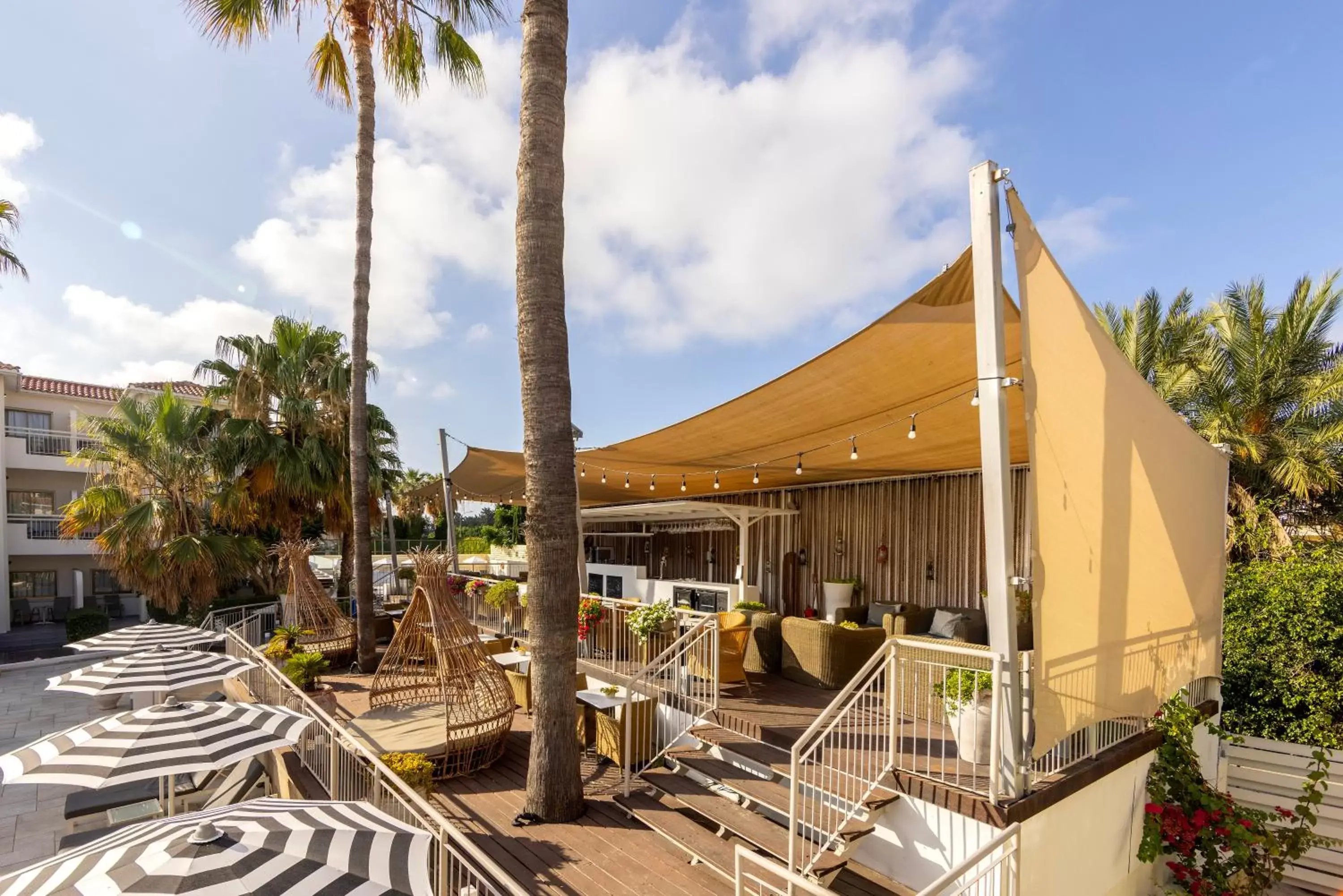 Lounge or bar in The King Jason Paphos - Designed for Adults by Louis Hotels
