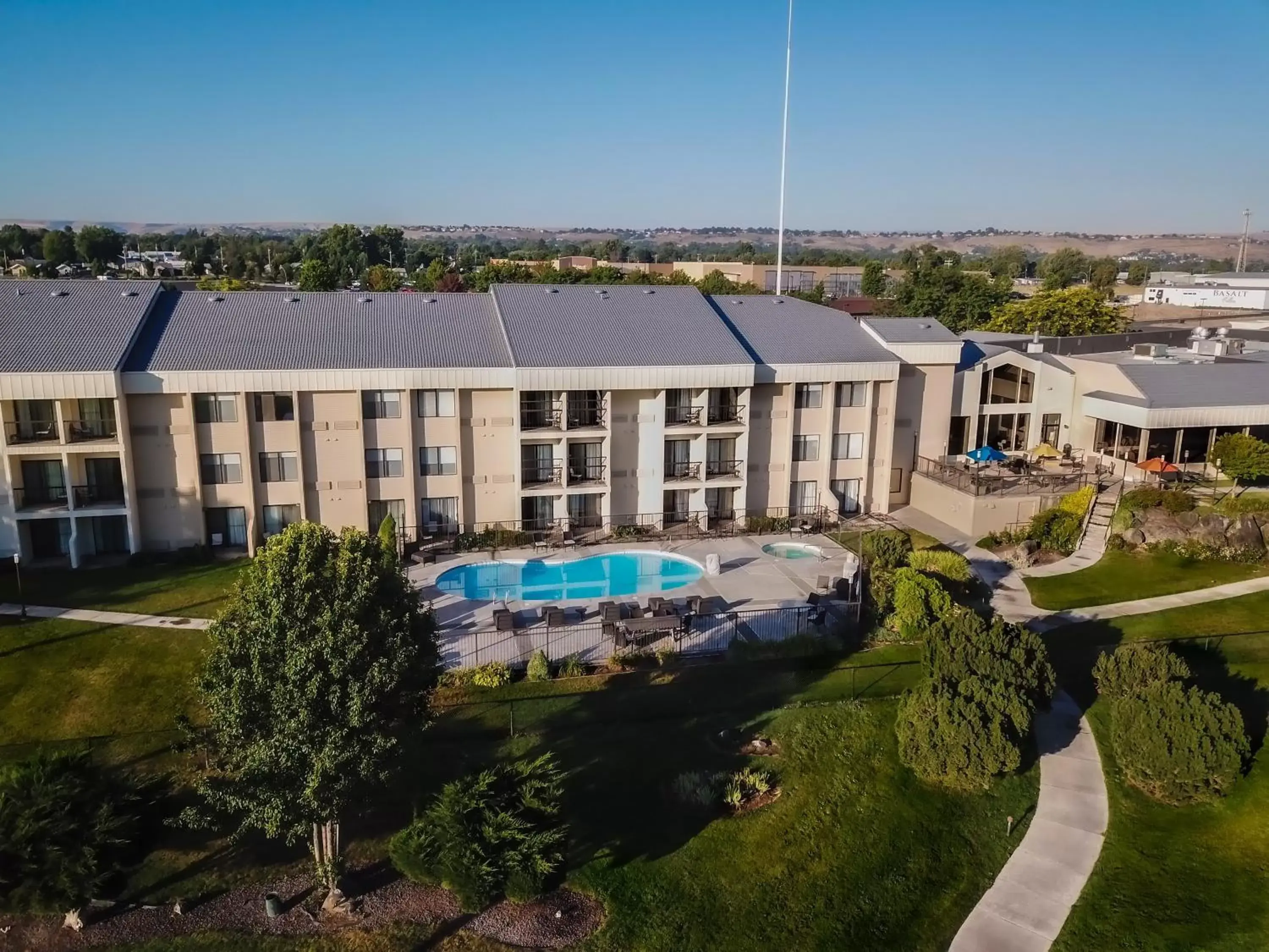 Property building, Pool View in Holiday Inn - Clarkston - Lewiston, an IHG Hotel