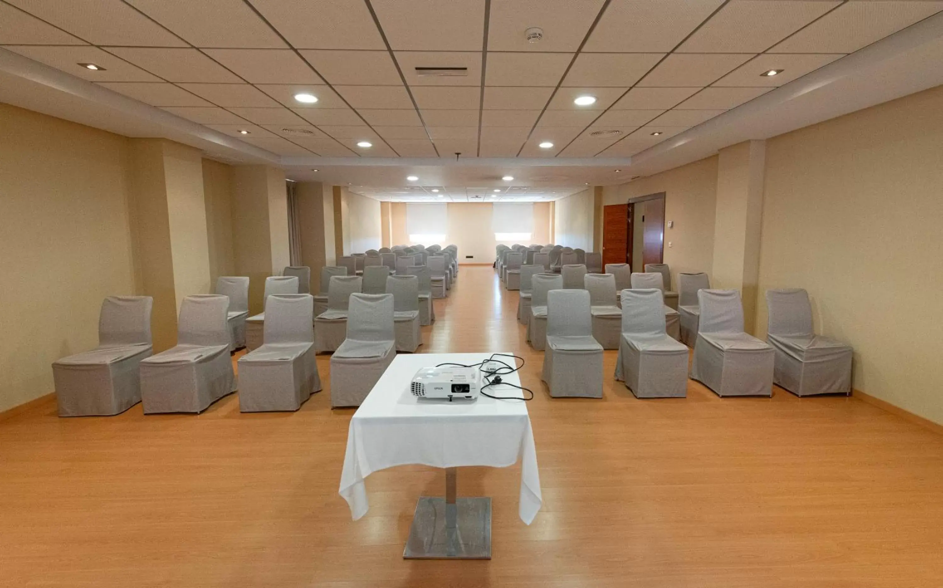 Meeting/conference room in Sercotel Riscal