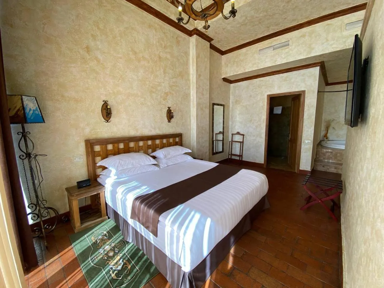 Bedroom, Bed in Caucasus Hotel