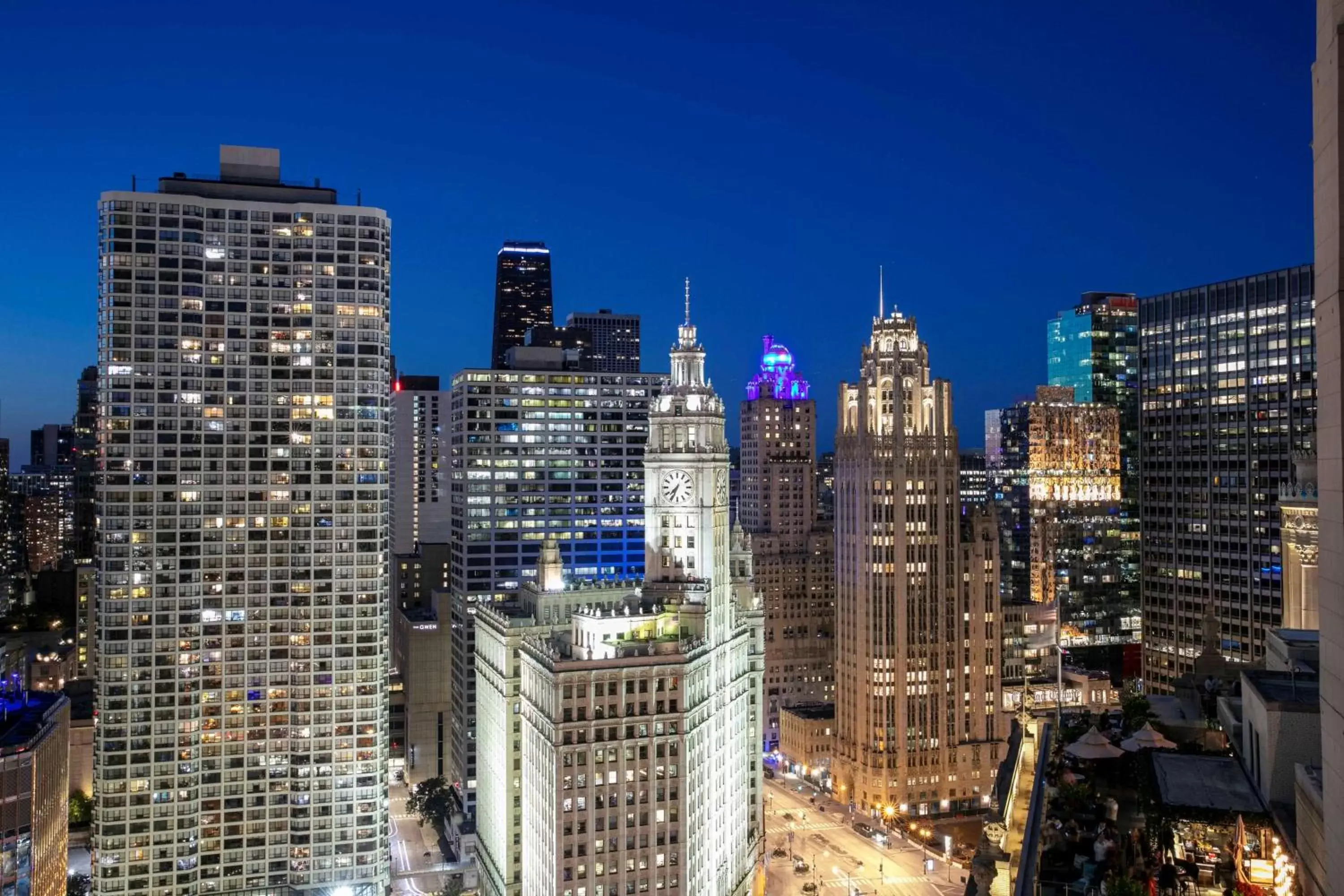 Property building in The Royal Sonesta Chicago Downtown